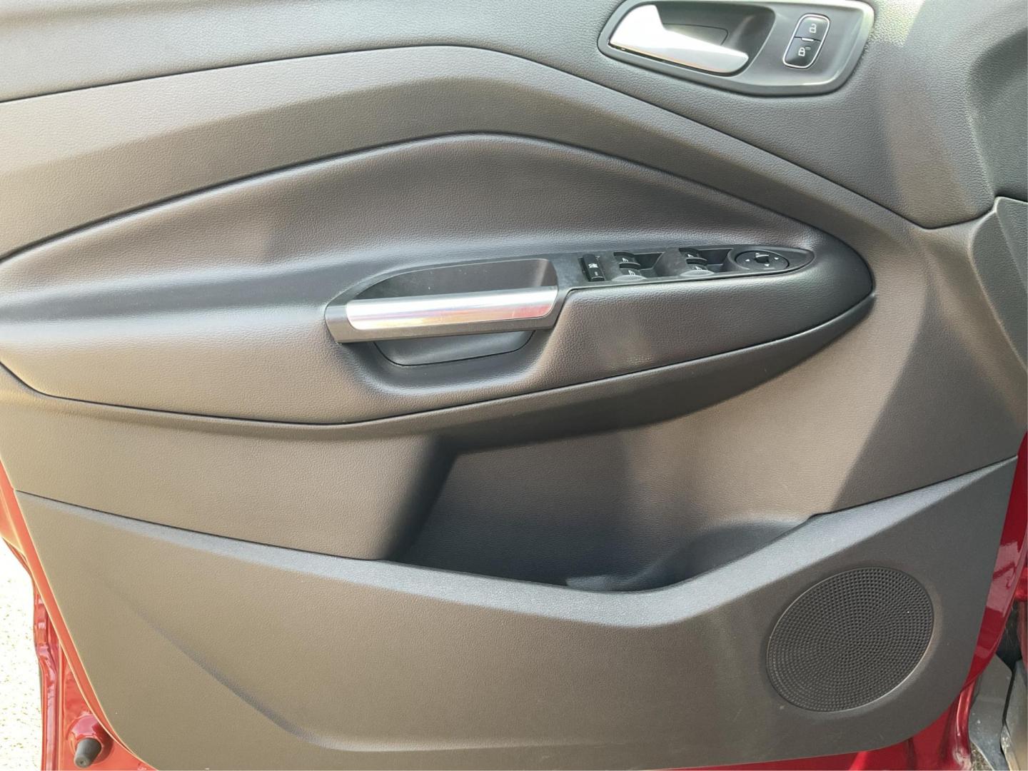 2017 Ford Escape SE (1FMCU0GD3HU) with an Other engine, located at 1184 Kauffman Ave, Fairborn, OH, 45324, (937) 908-9800, 39.807072, -84.030914 - 2017 Ford Escape SE - Photo#18