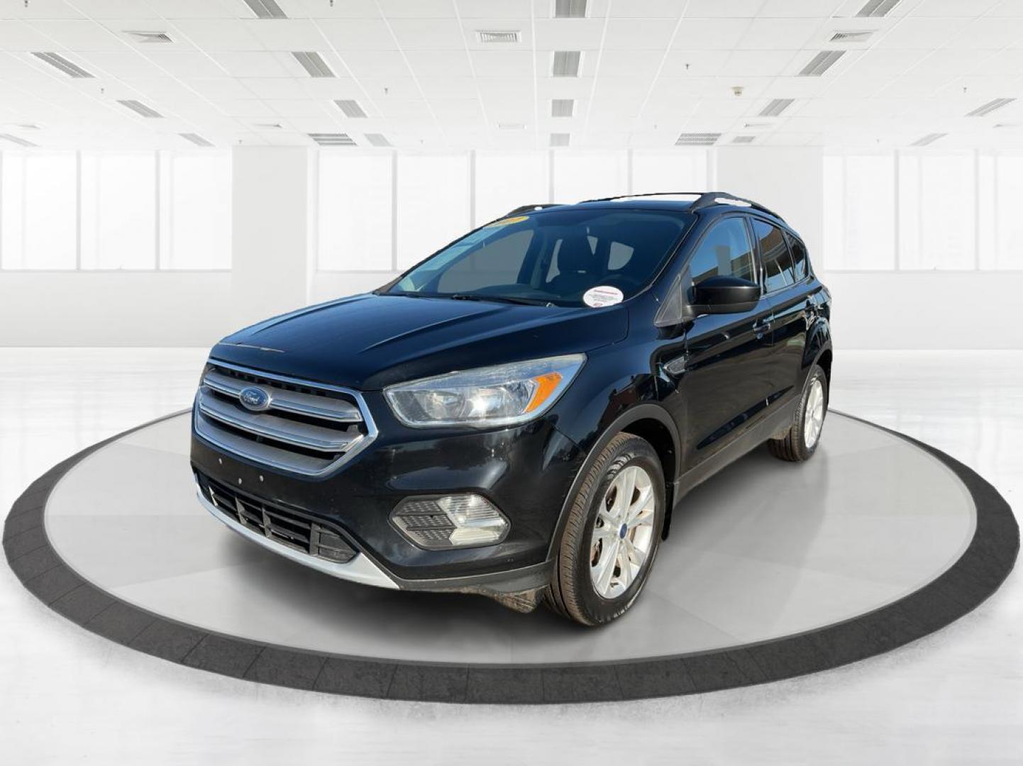 2017 Ford Escape SE 4WD (1FMCU9G93HU) with an 2.0L L4 DOHC 16V engine, 6-Speed Automatic transmission, located at 1951 S Dayton Lakeview Rd., New Carlisle, OH, 45344, (937) 908-9800, 39.890999, -84.050255 - One Owner - Photo#6