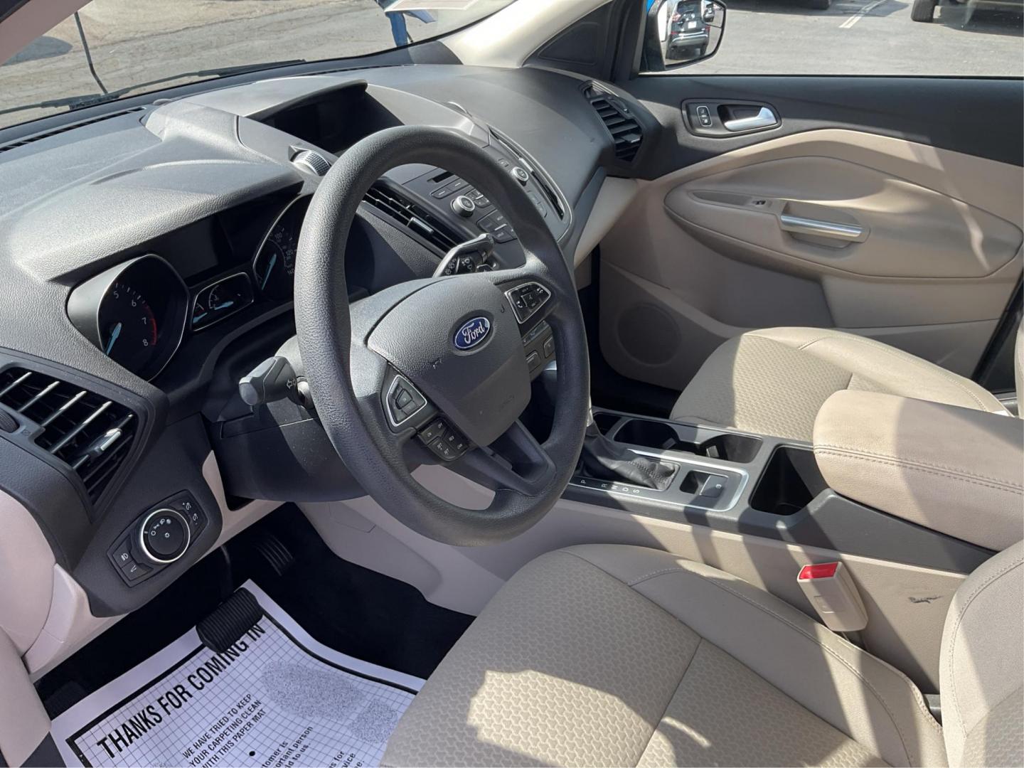2017 Ford Escape SE (1FMCU0G93HU) with an EcoBoost 1.5L I-4 gasoline direct injection engine, located at 880 E. National Road, Vandalia, OH, 45377, (937) 908-9800, 39.891918, -84.183594 - 2017 Ford Escape SE - Photo#7