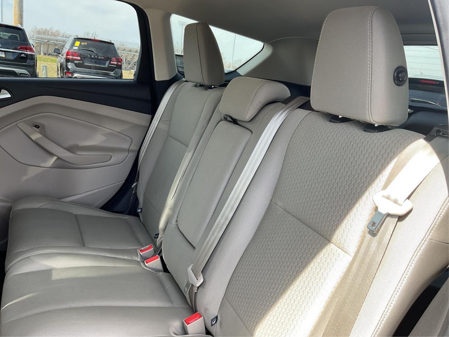 2017 Ford Escape SE (1FMCU0G93HU) with an EcoBoost 1.5L I-4 gasoline direct injection engine, located at 880 E. National Road, Vandalia, OH, 45377, (937) 908-9800, 39.891918, -84.183594 - 2017 Ford Escape SE - Photo#8