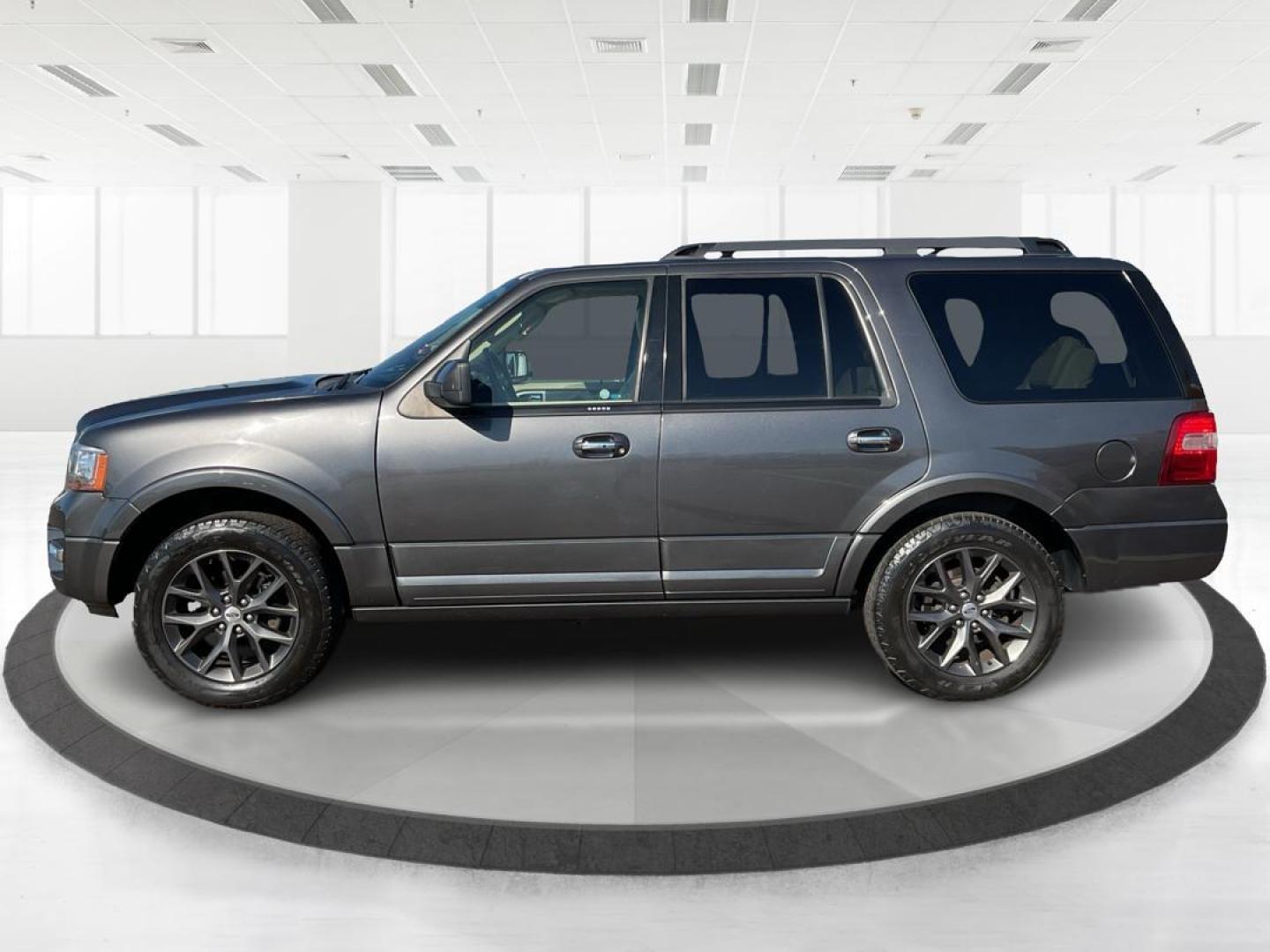 2017 Ford Expedition Limited (1FMJU2AT4HE) with an EcoBoost 3.5L V-6 gasoline direct injection engine, located at 1951 S Dayton Lakeview Rd., New Carlisle, OH, 45344, (937) 908-9800, 39.890999, -84.050255 - 2017 Ford Expedition Limited - Photo#5