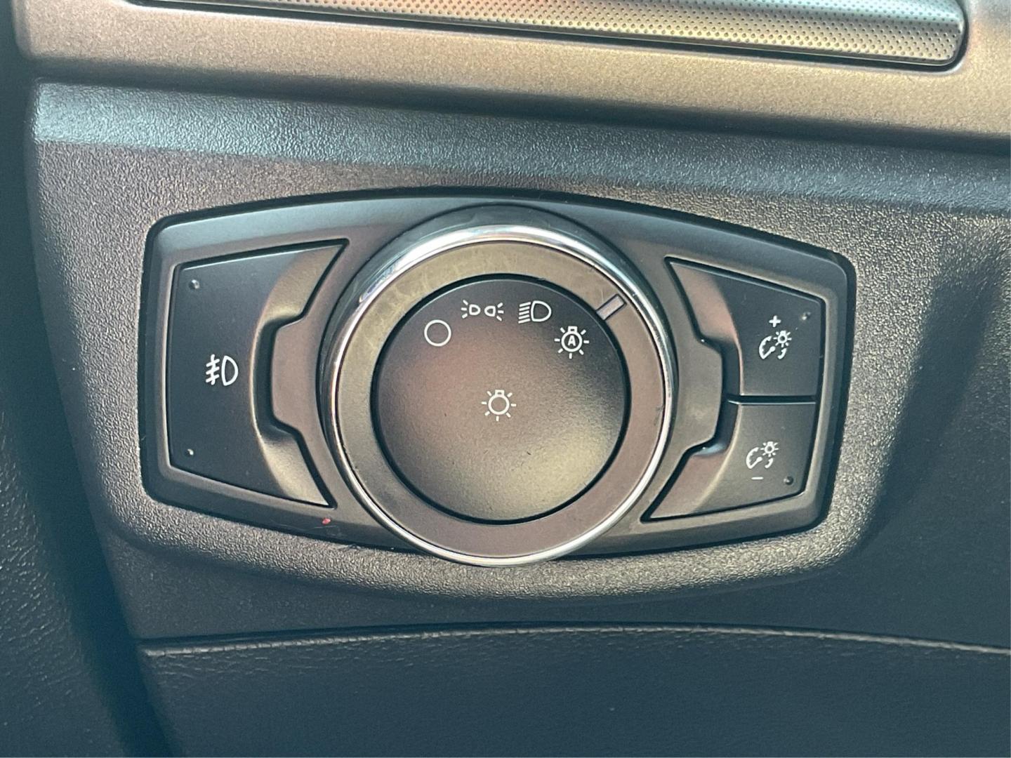 2017 Ford Fusion SE (3FA6P0HDXHR) with an Other engine, located at 401 Woodman Dr, Riverside, OH, 45431, (937) 908-9800, 39.760899, -84.123421 - 2017 Ford Fusion SE - Photo#15
