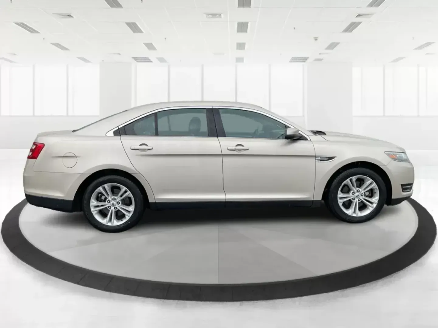 2017 Ford Taurus SEL (1FAHP2E86HG) with an EcoBoost 2L I-4 gasoline direct injection engine, located at 1951 S Dayton Lakeview Rd., New Carlisle, OH, 45344, (937) 908-9800, 39.890999, -84.050255 - **Experience Unmatched Comfort and Style with the 2017 Ford Taurus SEL at Advantage Car and Credit!**<br /> <br /> Are you looking for a dependable vehicle that can elevate your daily commute and weekend adventures? Look no further than this stunning **2017 Ford Taurus SEL**, available now at **Adva - Photo#1