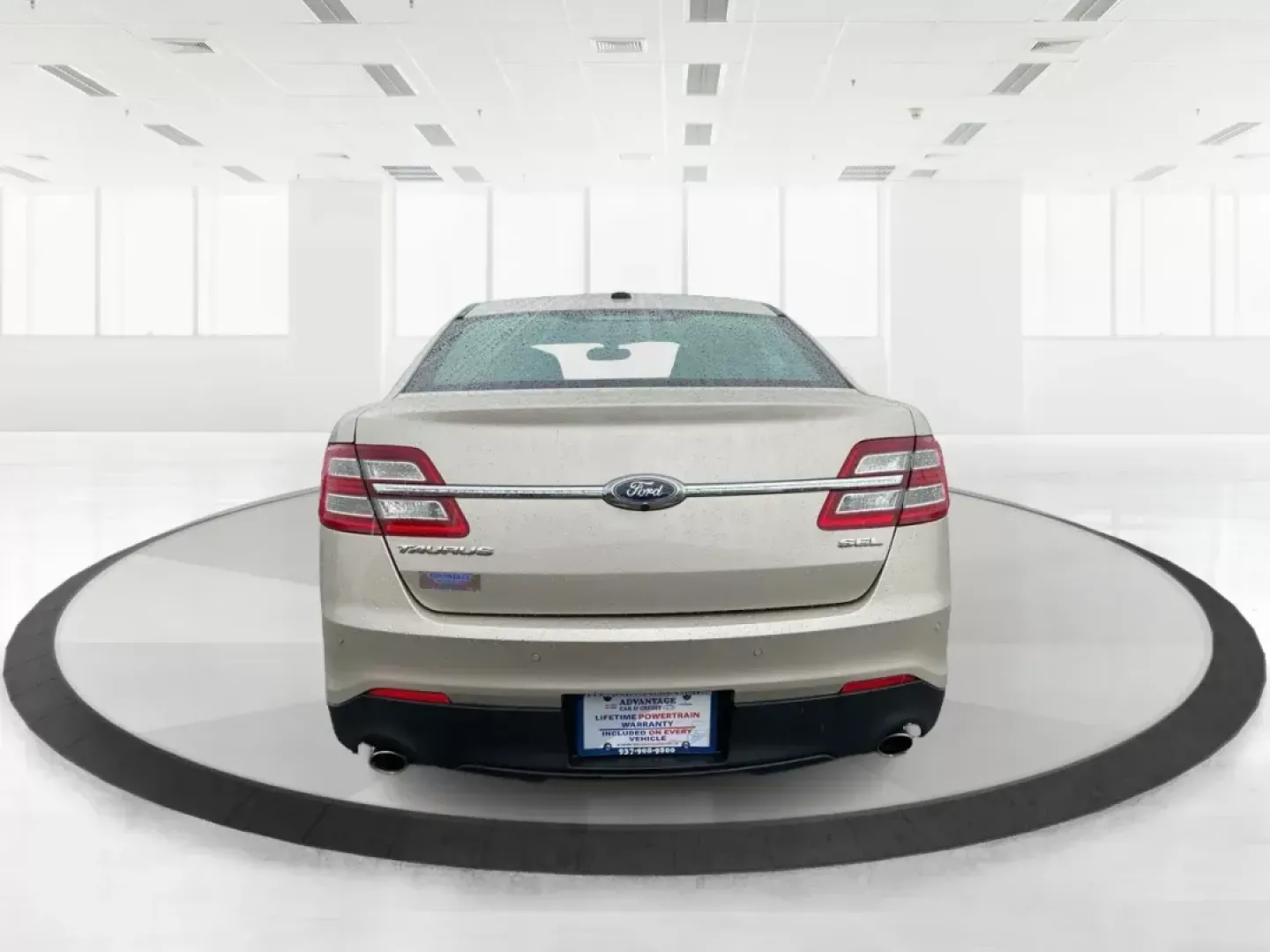 2017 Ford Taurus SEL (1FAHP2E86HG) with an EcoBoost 2L I-4 gasoline direct injection engine, located at 1951 S Dayton Lakeview Rd., New Carlisle, OH, 45344, (937) 908-9800, 39.890999, -84.050255 - **Experience Unmatched Comfort and Style with the 2017 Ford Taurus SEL at Advantage Car and Credit!**<br /> <br /> Are you looking for a dependable vehicle that can elevate your daily commute and weekend adventures? Look no further than this stunning **2017 Ford Taurus SEL**, available now at **Adva - Photo#3