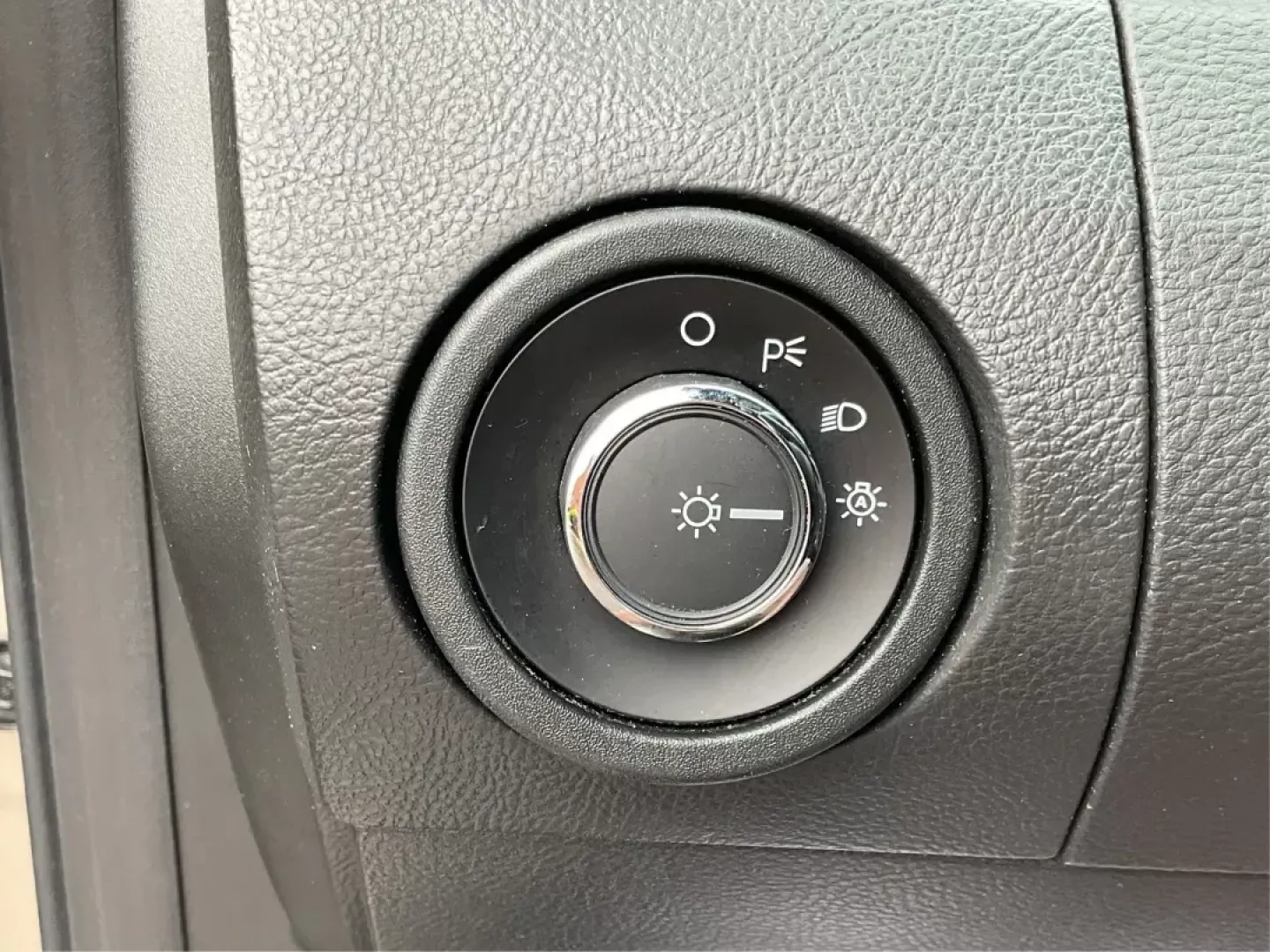 2017 Ford Taurus SEL (1FAHP2E86HG) with an EcoBoost 2L I-4 gasoline direct injection engine, located at 1951 S Dayton Lakeview Rd., New Carlisle, OH, 45344, (937) 908-9800, 39.890999, -84.050255 - **Experience Unmatched Comfort and Style with the 2017 Ford Taurus SEL at Advantage Car and Credit!**<br /> <br /> Are you looking for a dependable vehicle that can elevate your daily commute and weekend adventures? Look no further than this stunning **2017 Ford Taurus SEL**, available now at **Adva - Photo#15