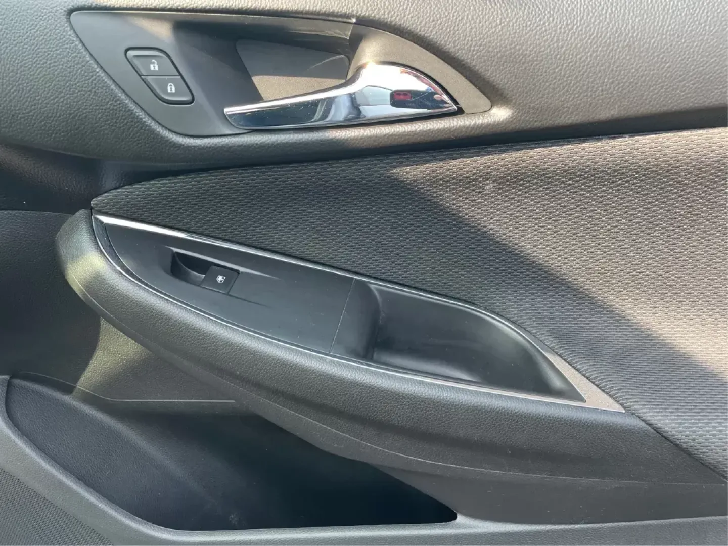 2017 Chevrolet Cruze LS Auto (1G1BC5SM0H7) with an 1.4L I-4 gasoline direct injection engine, located at 8750 N County Rd 25A, Piqua, OH, 45356, (937) 908-9800, 40.164391, -84.232513 - **Discover Your Perfect Ride: 2017 Chevrolet Cruze LS Auto for Your Daily Adventures!**<br /> <br /> Are you searching for a reliable and stylish sedan that accommodates your busy lifestyle? Look no further! The 2017 Chevrolet Cruze LS Auto is the ideal vehicle for daily commuters, growing families, - Photo#19