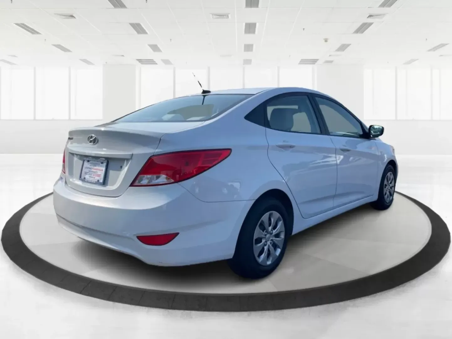 2017 Hyundai Accent SE 4-Door 6A (KMHCT4AE7HU) with an 1.6L L4 DOHC 16V engine, 6-Speed Automatic transmission, located at 401 Woodman Dr, Riverside, OH, 45431, (937) 908-9800, 39.760899, -84.123421 - Are you searching for a reliable, budget-friendly vehicle that accommodates your busy lifestyle? Look no further than Advantage Car and Credit in Fairborn, OH! We specialize in providing top-notch used vehicles with flexible financing options tailored to fit your needs. Our 2017 Hyundai Accent SE is - Photo#2