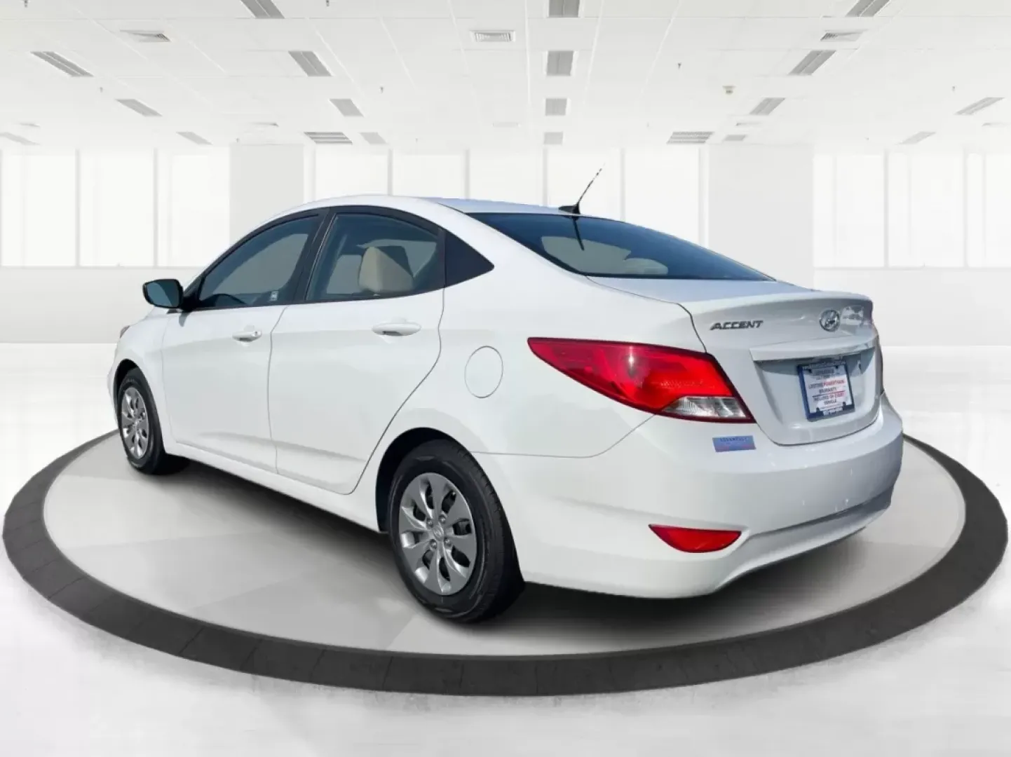 2017 Hyundai Accent SE 4-Door 6A (KMHCT4AE7HU) with an 1.6L L4 DOHC 16V engine, 6-Speed Automatic transmission, located at 401 Woodman Dr, Riverside, OH, 45431, (937) 908-9800, 39.760899, -84.123421 - Are you searching for a reliable, budget-friendly vehicle that accommodates your busy lifestyle? Look no further than Advantage Car and Credit in Fairborn, OH! We specialize in providing top-notch used vehicles with flexible financing options tailored to fit your needs. Our 2017 Hyundai Accent SE is - Photo#4