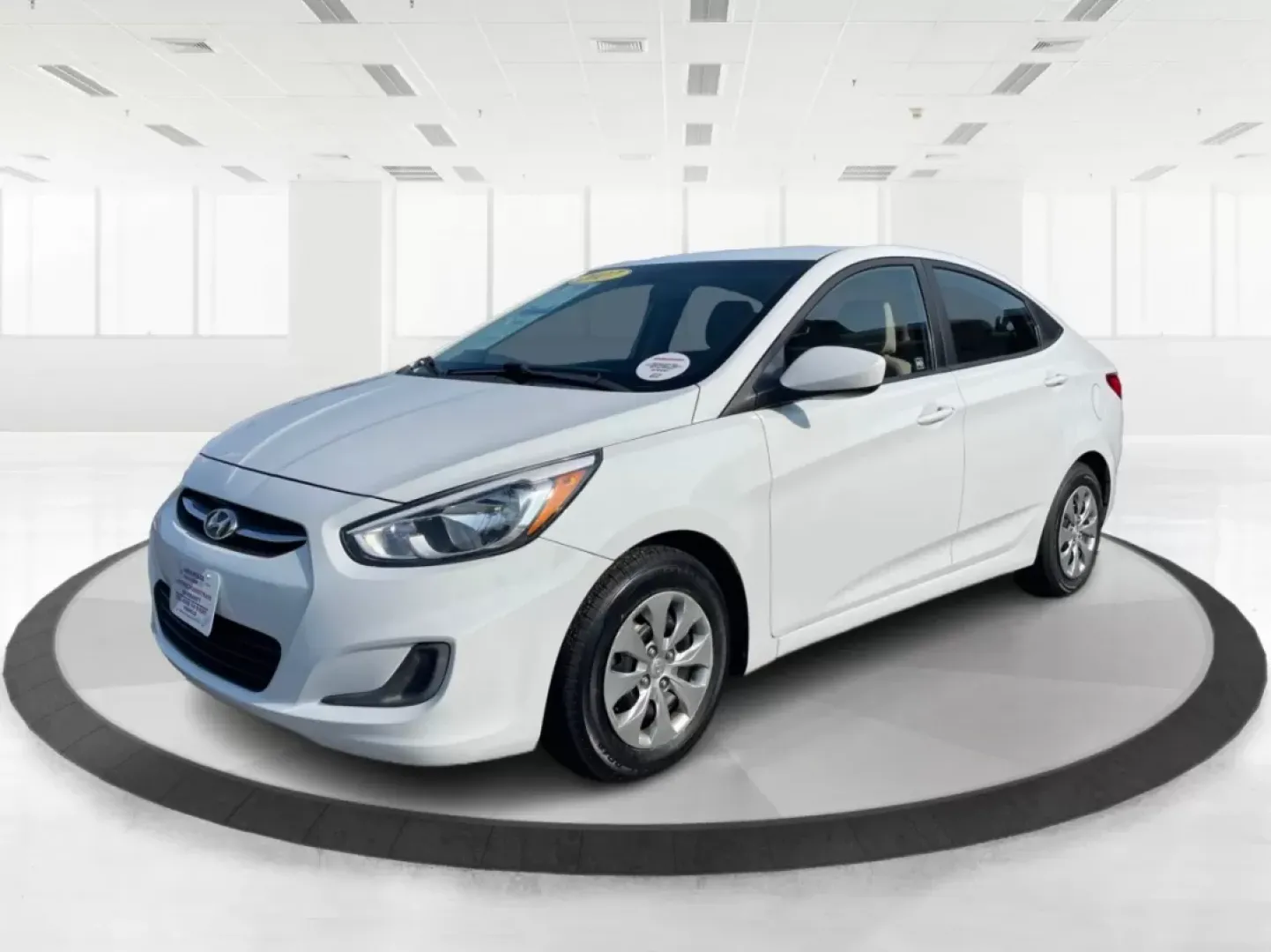 2017 Hyundai Accent SE 4-Door 6A (KMHCT4AE7HU) with an 1.6L L4 DOHC 16V engine, 6-Speed Automatic transmission, located at 401 Woodman Dr, Riverside, OH, 45431, (937) 908-9800, 39.760899, -84.123421 - Are you searching for a reliable, budget-friendly vehicle that accommodates your busy lifestyle? Look no further than Advantage Car and Credit in Fairborn, OH! We specialize in providing top-notch used vehicles with flexible financing options tailored to fit your needs. Our 2017 Hyundai Accent SE is - Photo#8
