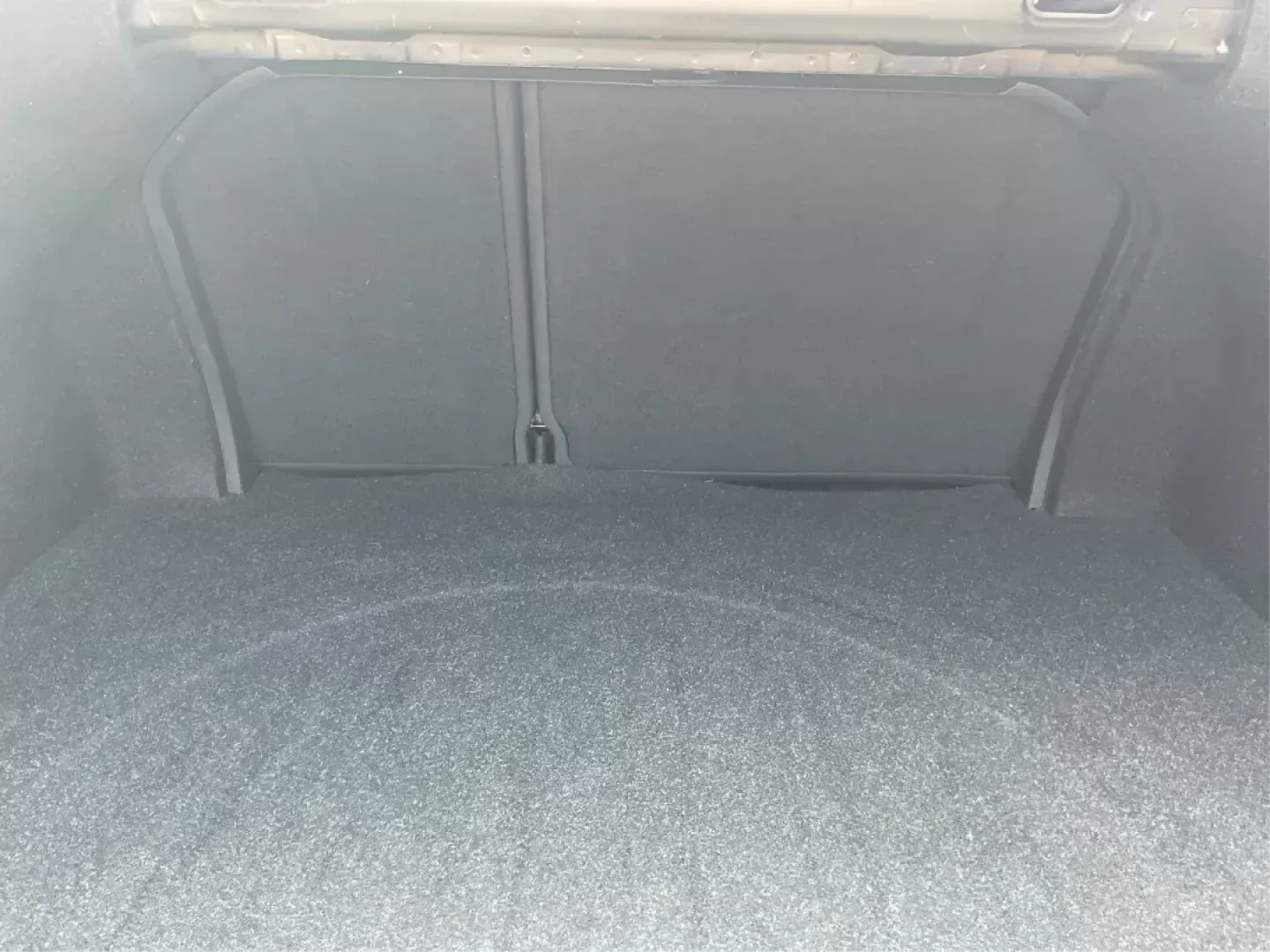 2017 Hyundai Elantra Value Edition (5NPD84LF6HH) with an Nu 2L I-4 DOHC engine, located at 8750 N County Rd 25A, Piqua, OH, 45356, (937) 908-9800, 40.164391, -84.232513 - 2017 Hyundai Elantra Value Edition - Photo#11