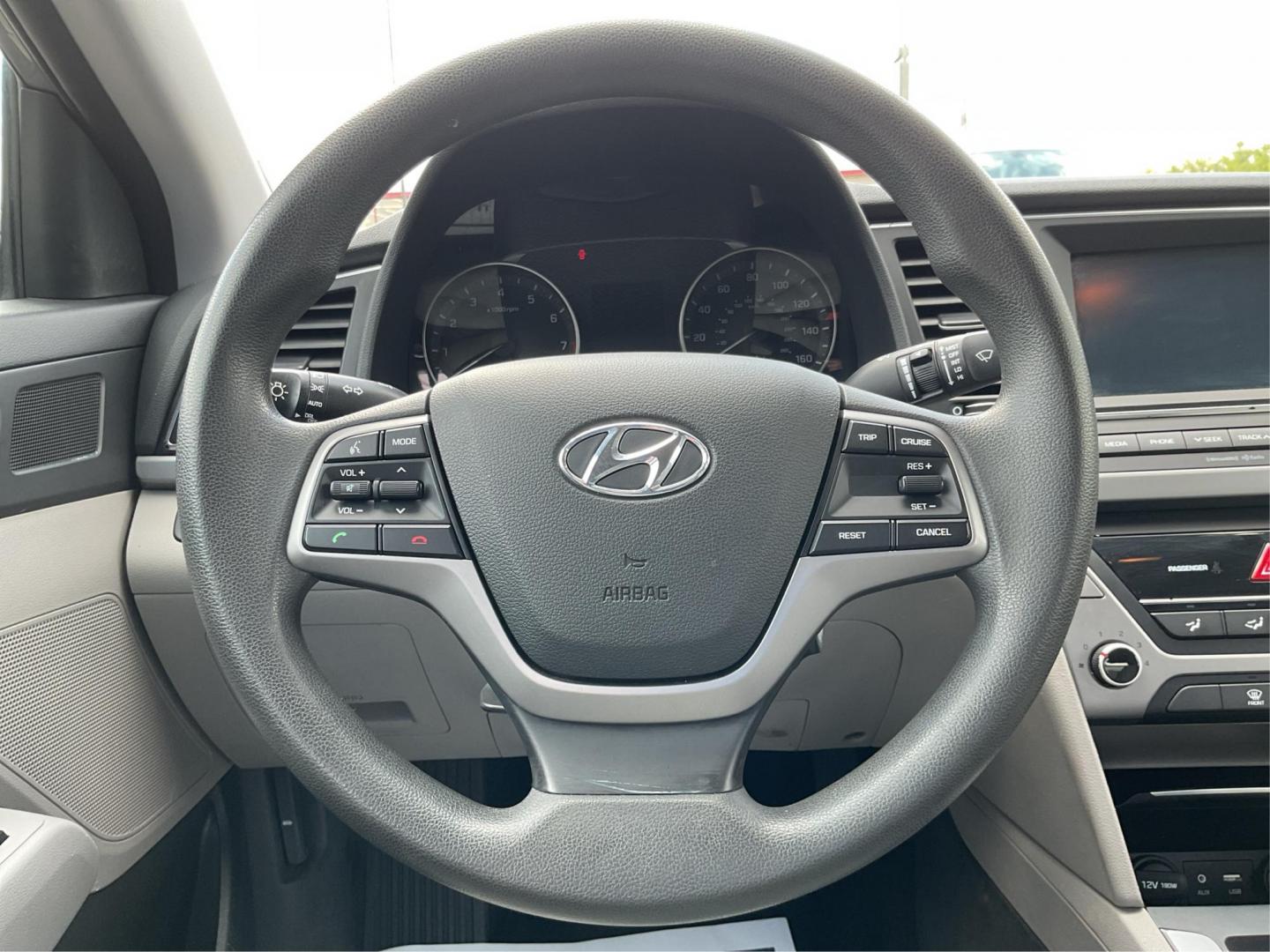 2017 Hyundai Elantra SE (5NPD84LF1HH) with an Nu 2L I-4 DOHC engine, located at 880 E. National Road, Vandalia, OH, 45377, (937) 908-9800, 39.891918, -84.183594 - 2017 Hyundai Elantra SE - Photo#15