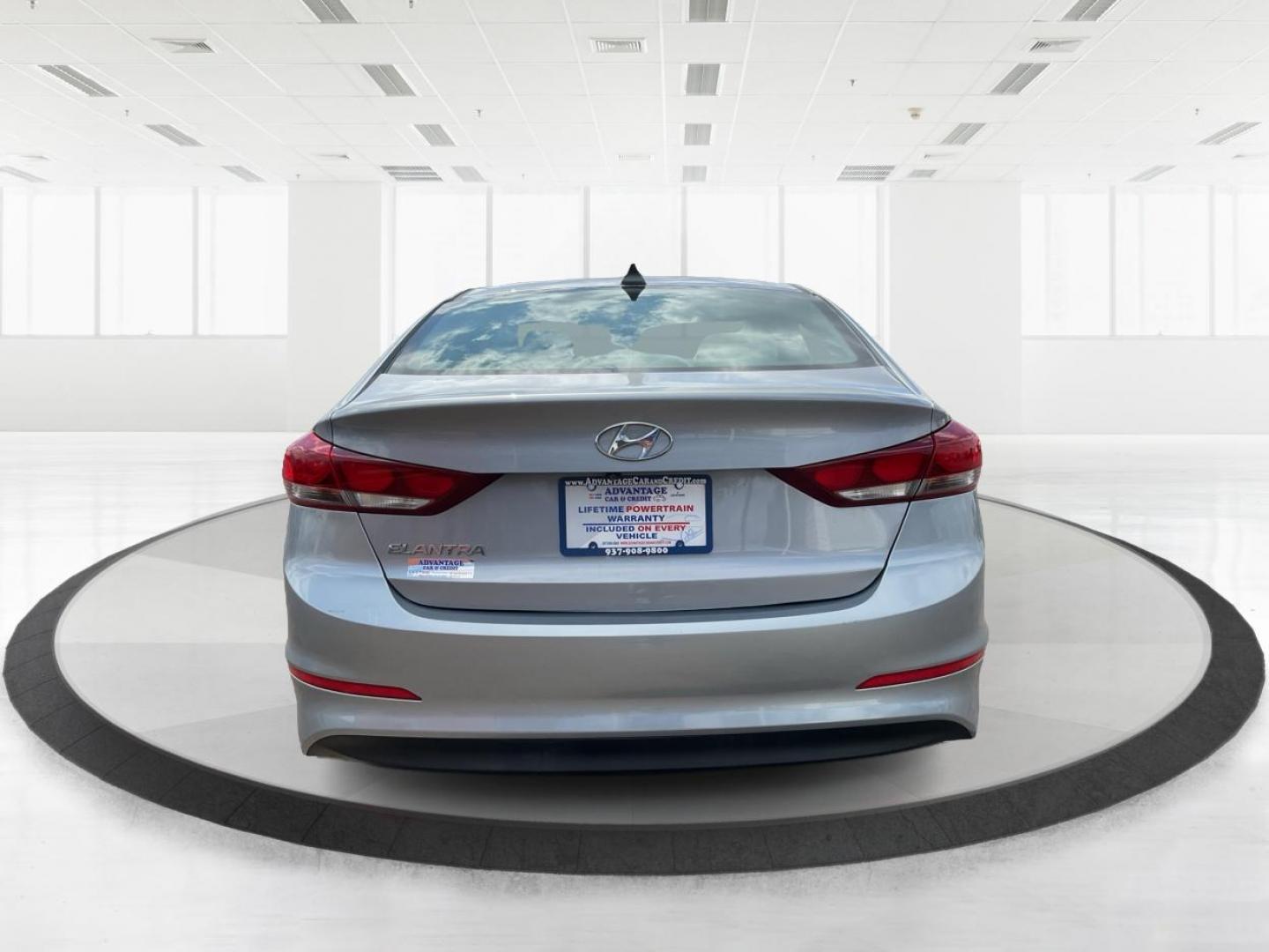 2017 Hyundai Elantra SE (5NPD84LF1HH) with an Nu 2L I-4 DOHC engine, located at 880 E. National Road, Vandalia, OH, 45377, (937) 908-9800, 39.891918, -84.183594 - 2017 Hyundai Elantra SE - Photo#3