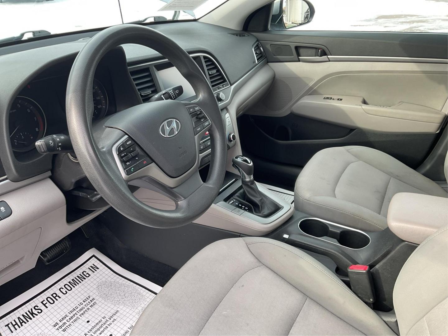2017 Gray Hyundai Elantra SE (5NPD84LF3HH) with an Other engine, located at 1230 East Main St, Xenia, OH, 45385, (937) 908-9800, 39.688026, -83.910172 - 2017 Hyundai Elantra SE - Photo#8