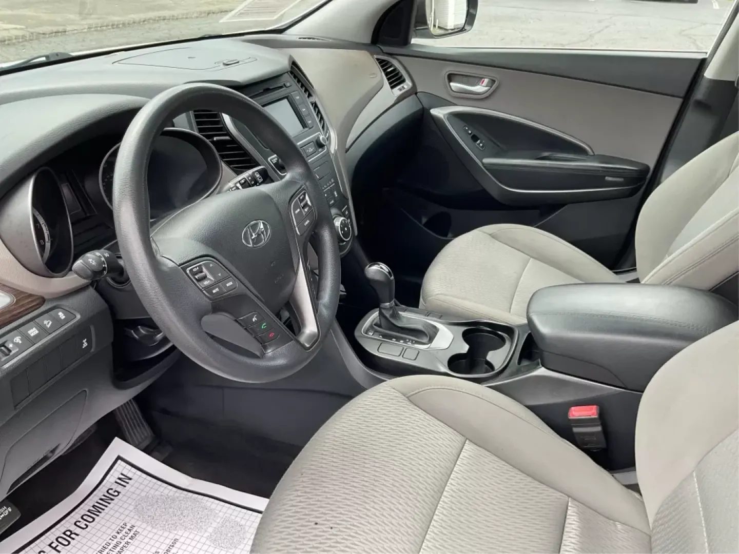 2017 Hyundai Santa Fe 2.4L (5NMZTDLB4HH) with an Theta II 2.4L I-4 gasoline direct injection engine, located at 880 E. National Road, Vandalia, OH, 45377, (937) 908-9800, 39.891918, -84.183594 - **Discover Your Next Adventure with the 2017 Hyundai Santa Fe Sport at Advantage Car and Credit!**<br /> <br /> Are you ready to elevate your lifestyle and embrace the adventures waiting for you? Whether you're a growing family in need of space, a daily commuter looking for comfort, or an outdoor en - Photo#9