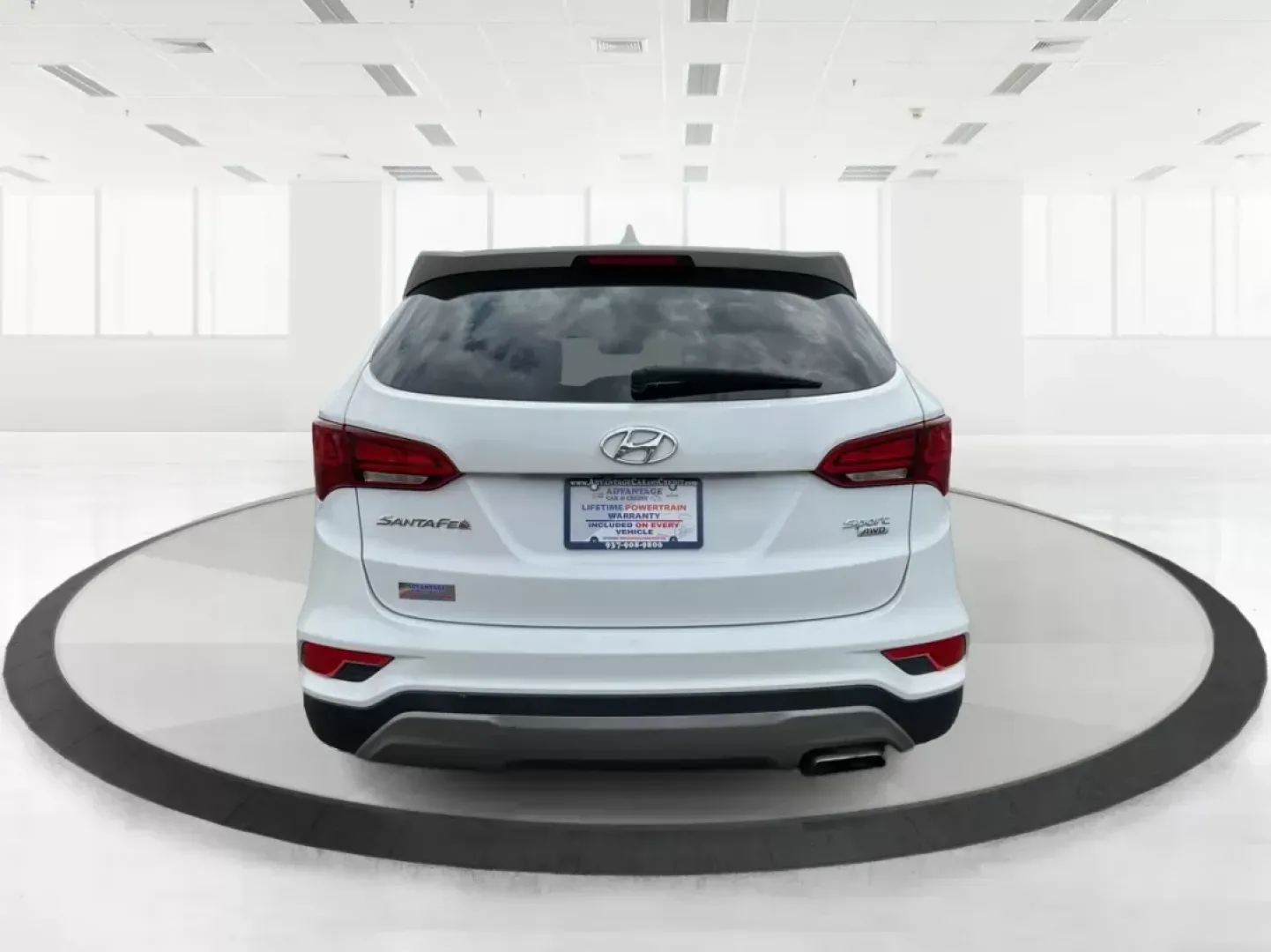 2017 Hyundai Santa Fe 2.4L (5NMZTDLB4HH) with an Theta II 2.4L I-4 gasoline direct injection engine, located at 880 E. National Road, Vandalia, OH, 45377, (937) 908-9800, 39.891918, -84.183594 - **Discover Your Next Adventure with the 2017 Hyundai Santa Fe Sport at Advantage Car and Credit!**<br /> <br /> Are you ready to elevate your lifestyle and embrace the adventures waiting for you? Whether you're a growing family in need of space, a daily commuter looking for comfort, or an outdoor en - Photo#3