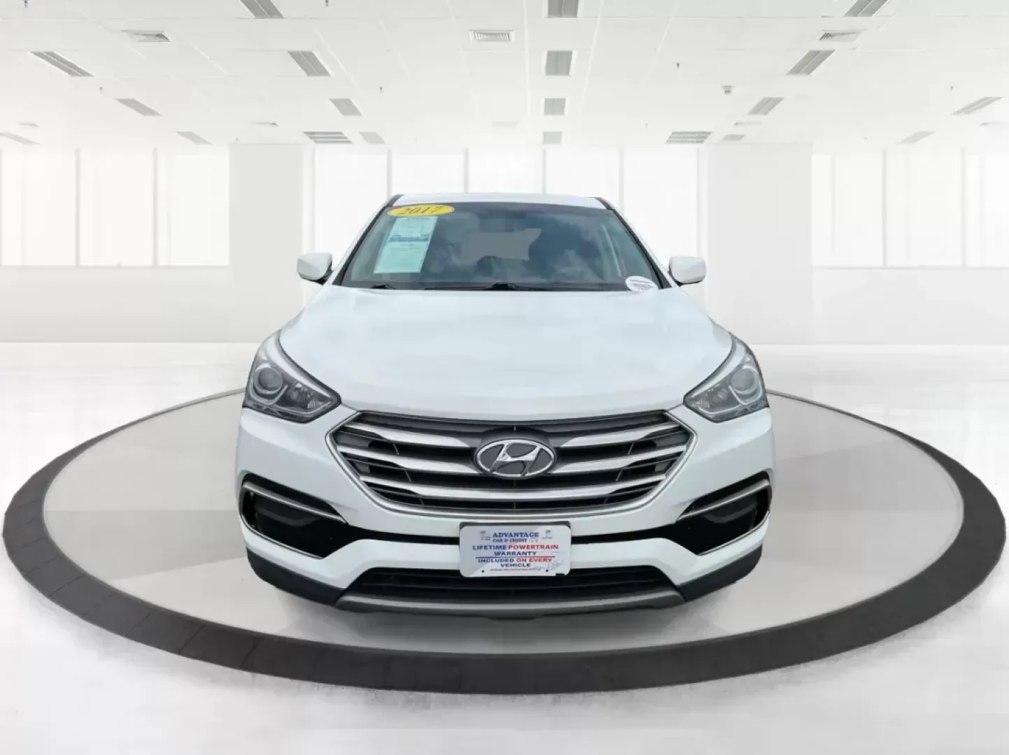 2017 Hyundai Santa Fe 2.4L (5NMZTDLB4HH) with an Theta II 2.4L I-4 gasoline direct injection engine, located at 880 E. National Road, Vandalia, OH, 45377, (937) 908-9800, 39.891918, -84.183594 - **Discover Your Next Adventure with the 2017 Hyundai Santa Fe Sport at Advantage Car and Credit!**<br /> <br /> Are you ready to elevate your lifestyle and embrace the adventures waiting for you? Whether you're a growing family in need of space, a daily commuter looking for comfort, or an outdoor en - Photo#6