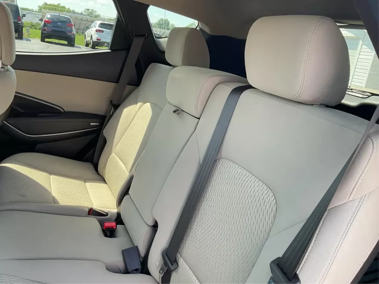 2017 Hyundai Santa Fe Sport 2.4L (5XYZT3LB6HG) with an Theta II 2.4L I-4 gasoline direct injection engine, located at 1184 Kauffman Ave, Fairborn, OH, 45324, (937) 908-9800, 39.807072, -84.030914 - ### Discover Adventure on Every Drive: 2017 Hyundai Santa Fe Sport at Advantage Car and Credit<br /> <br /> Looking for a vehicle that fits your active lifestyle? The 2017 Hyundai Santa Fe Sport is designed for those ready to embrace life's adventures! With ample cargo space and a comfortable interi - Photo#9
