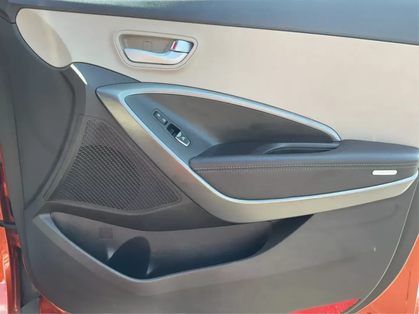 2017 Hyundai Santa Fe Sport 2.4L (5XYZT3LB6HG) with an Theta II 2.4L I-4 gasoline direct injection engine, located at 1184 Kauffman Ave, Fairborn, OH, 45324, (937) 908-9800, 39.807072, -84.030914 - ### Discover Adventure on Every Drive: 2017 Hyundai Santa Fe Sport at Advantage Car and Credit<br /> <br /> Looking for a vehicle that fits your active lifestyle? The 2017 Hyundai Santa Fe Sport is designed for those ready to embrace life's adventures! With ample cargo space and a comfortable interi - Photo#17
