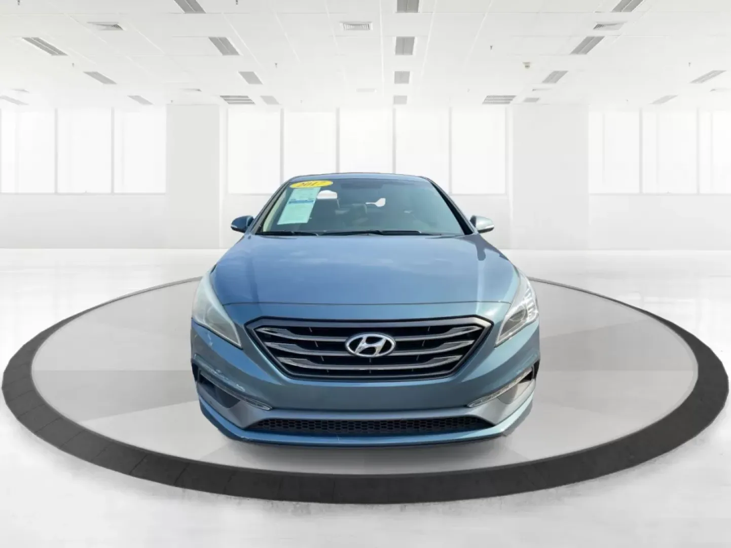 2017 Hyundai Sonata Limited (5NPE34AF4HH) with an 2.4L I-4 gasoline direct injection engine, located at 1099 N County Rd 25A, Troy, OH, 45373, (937) 908-9800, 40.057079, -84.212883 - Are you ready to elevate your daily drive into an adventure? Meet the 2017 Hyundai Sonata Limited, a perfect companion for anyone looking to combine style, comfort, and reliability. Whether you're commuting to work, shuttling the kids to school, or heading out for a weekend getaway, this sedan offer - Photo#7