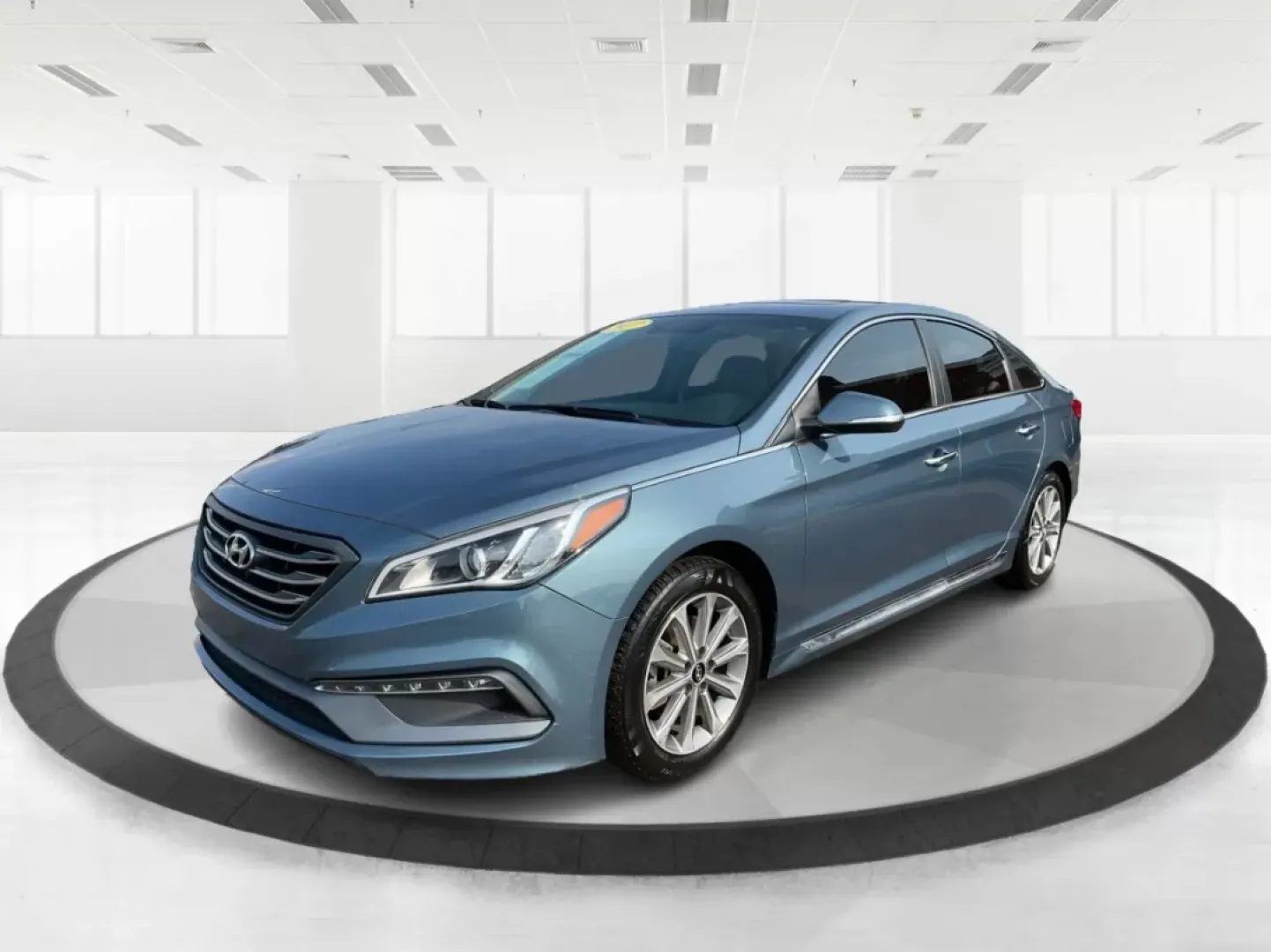 2017 Hyundai Sonata Limited (5NPE34AF4HH) with an 2.4L I-4 gasoline direct injection engine, located at 1099 N County Rd 25A, Troy, OH, 45373, (937) 908-9800, 40.057079, -84.212883 - Are you ready to elevate your daily drive into an adventure? Meet the 2017 Hyundai Sonata Limited, a perfect companion for anyone looking to combine style, comfort, and reliability. Whether you're commuting to work, shuttling the kids to school, or heading out for a weekend getaway, this sedan offer - Photo#8