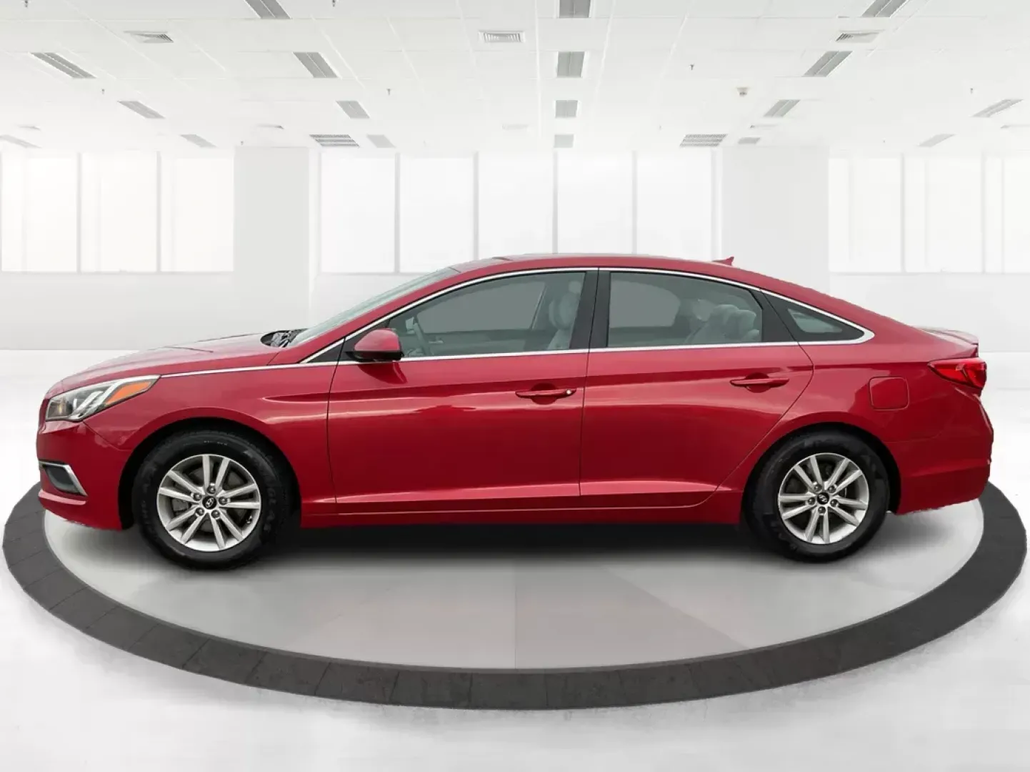 2017 Hyundai Sonata Base/SE (5NPE24AF8HH) with an Other engine, located at 1951 S Dayton Lakeview Rd., New Carlisle, OH, 45344, (937) 908-9800, 39.890999, -84.050255 - ### Discover Your Next Adventure with This 2017 Hyundai Sonata in Fairborn, OH!<br /> <br /> Are you in search of a reliable, stylish sedan that fits your lifestyle? Look no further! This 2017 Hyundai Sonata Base/SE is the perfect vehicle for your daily commute, family adventures, or weekend road tr - Photo#5