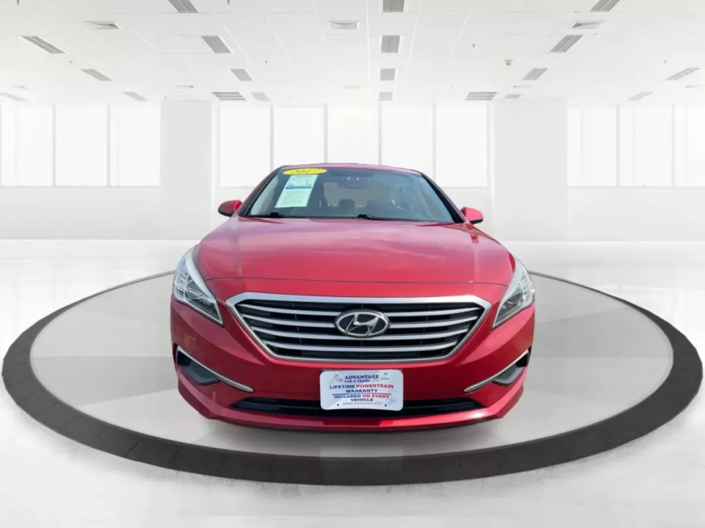 2017 Hyundai Sonata SE (5NPE24AF7HH) with an 2.4L I-4 gasoline direct injection engine, located at 880 E. National Road, Vandalia, OH, 45377, (937) 908-9800, 39.891918, -84.183594 - Are you in search of an affordable, reliable sedan that can keep up with your busy lifestyle? Look no further than this stunning 2017 Hyundai Sonata SE, available now at Advantage Car and Credit in Fairborn, OH. This vehicle is perfect for budget-conscious buyers who need a dependable car for daily - Photo#7