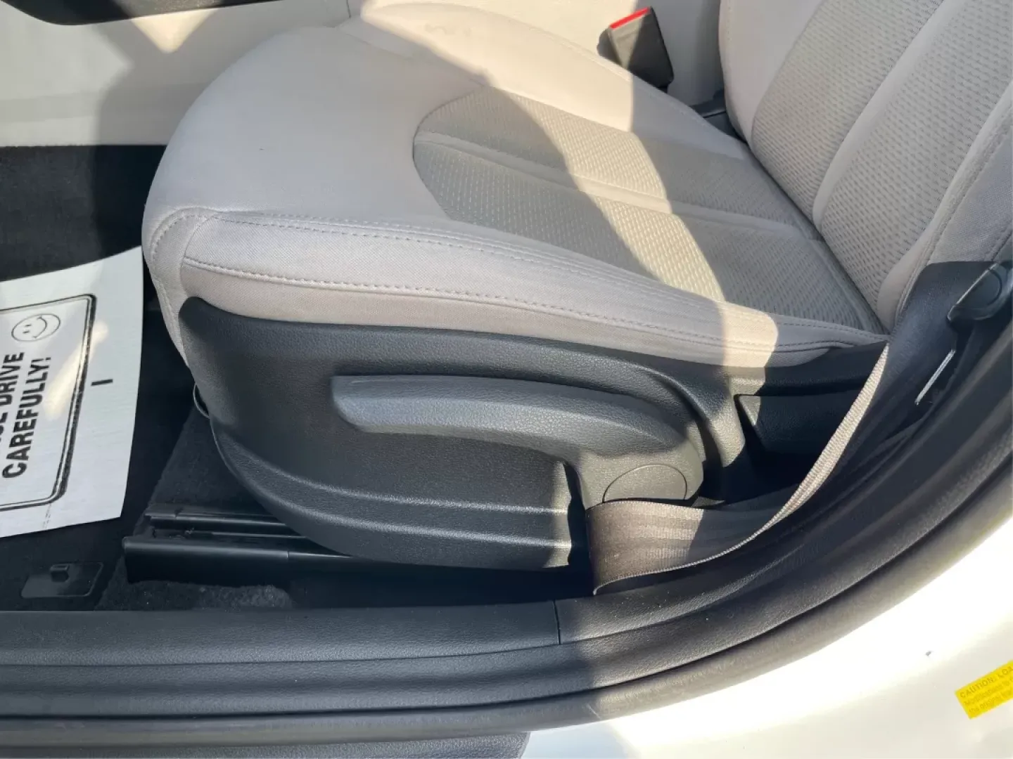 2017 Hyundai Sonata Base (5NPE24AF6HH) with an Other engine, located at 1230 East Main St, Xenia, OH, 45385, (937) 908-9800, 39.688026, -83.910172 - **Experience Comfort and Reliability with the 2017 Hyundai Sonata at Advantage Car and Credit!**<br /> <br /> Are you looking for a dependable sedan that seamlessly fits into your active lifestyle? Whether you're commuting to work, running errands around Fairborn, or making weekend getaways with fri - Photo#18