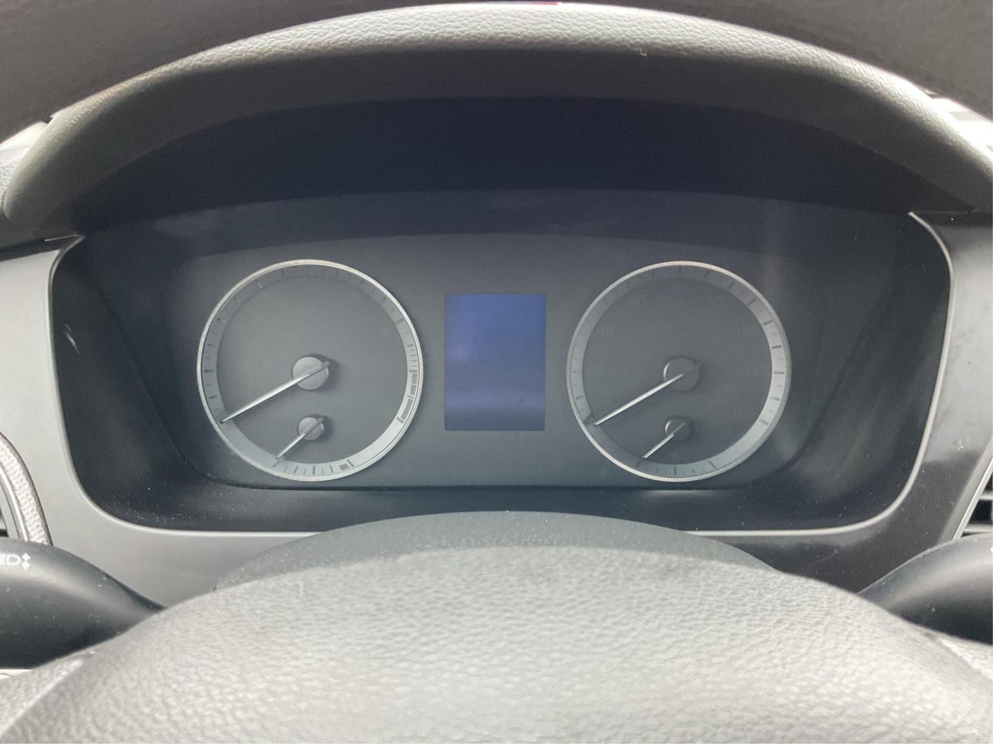2017 Hyundai Sonata Base/SE (5NPE24AF8HH) with an Other engine, located at 1184 Kauffman Ave, Fairborn, OH, 45324, (937) 908-9800, 39.807072, -84.030914 - 2017 Hyundai Sonata Base/SE - Photo#14