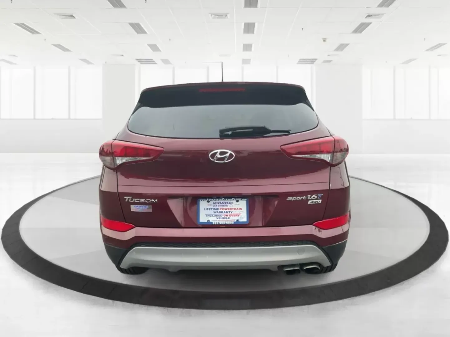 2017 Hyundai Tucson Sport (KM8J3CA29HU) with an 1.6L I-4 gasoline direct injection engine, located at 1099 N County Rd 25A, Troy, OH, 45373, (937) 908-9800, 40.057079, -84.212883 - **Discover Adventure in the 2017 Hyundai Tucson: Your Ideal SUV for Every Journey!**<br /> <br /> Are you ready to elevate your driving experience? The 2017 Hyundai Tucson in striking Ruby Wine is here, tailored for those who crave versatility and reliability in their daily adventures. Whether you'r - Photo#3