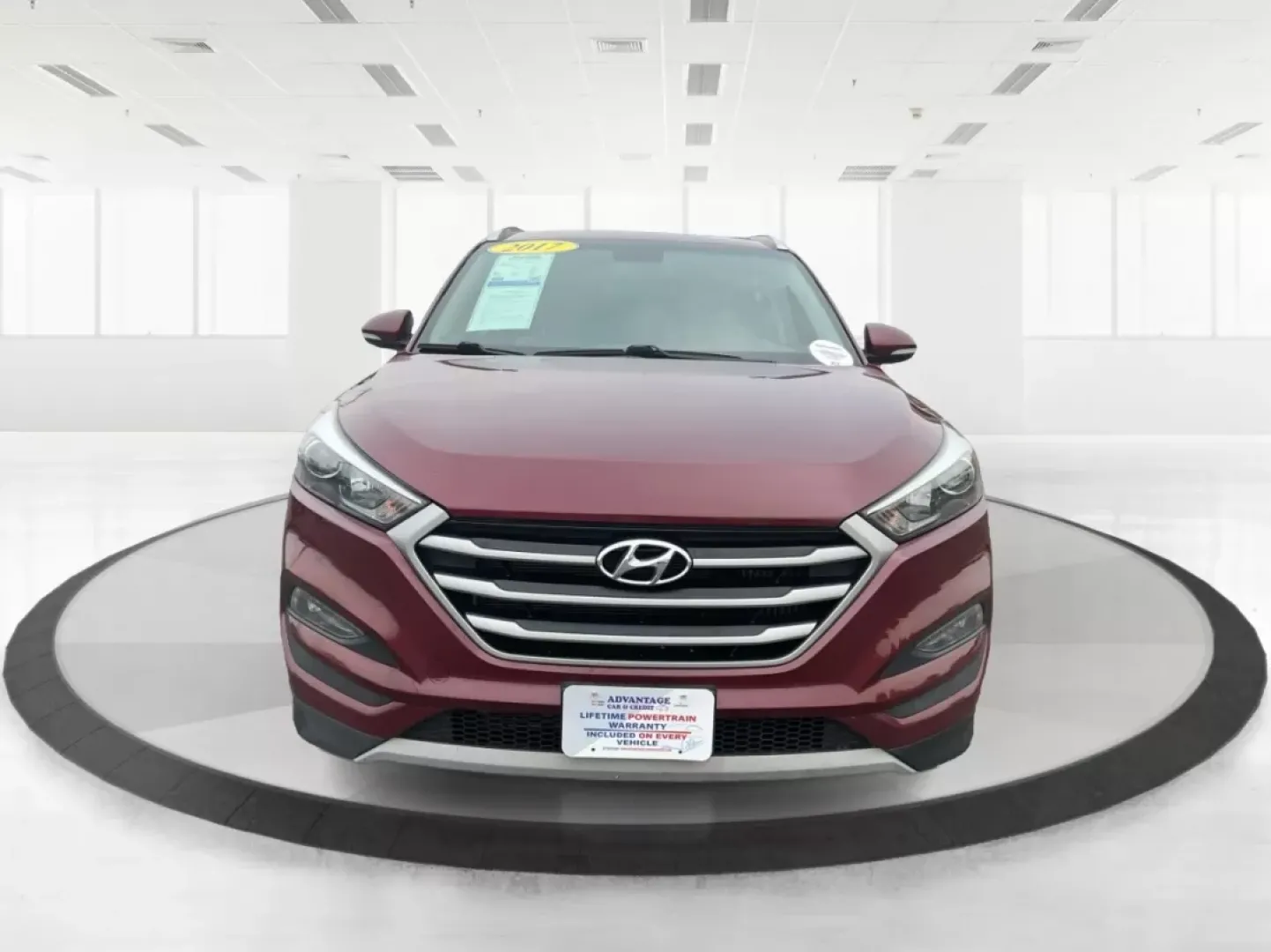 2017 Hyundai Tucson Sport (KM8J3CA29HU) with an 1.6L I-4 gasoline direct injection engine, located at 1099 N County Rd 25A, Troy, OH, 45373, (937) 908-9800, 40.057079, -84.212883 - **Discover Adventure in the 2017 Hyundai Tucson: Your Ideal SUV for Every Journey!**<br /> <br /> Are you ready to elevate your driving experience? The 2017 Hyundai Tucson in striking Ruby Wine is here, tailored for those who crave versatility and reliability in their daily adventures. Whether you'r - Photo#7
