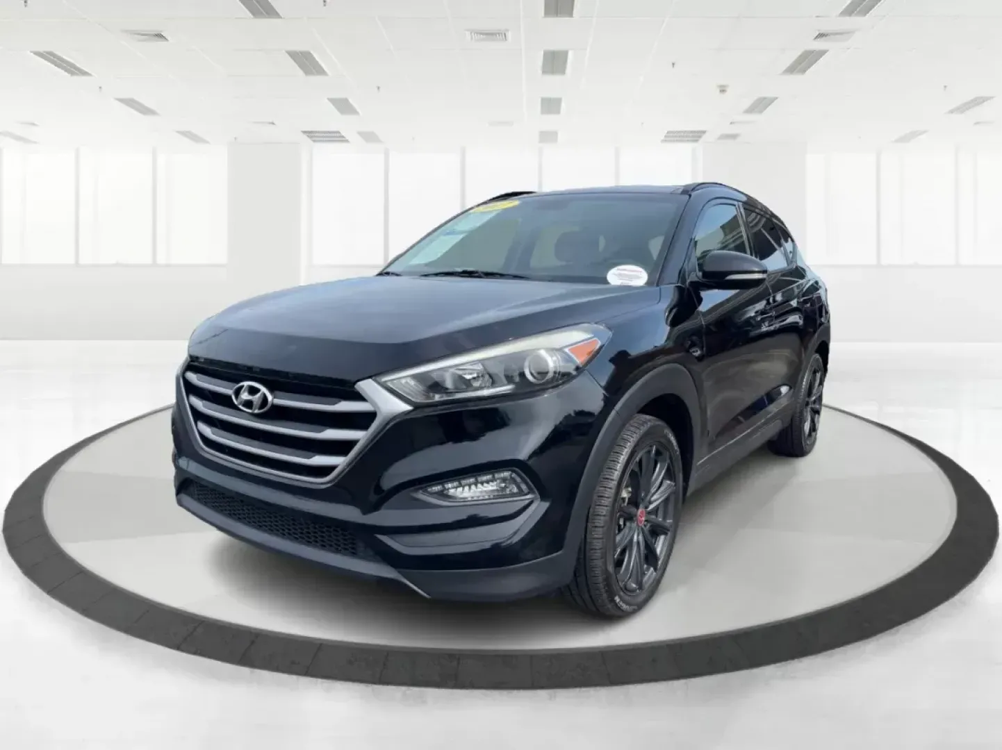 2017 Hyundai Tucson Night (KM8J3CA29HU) with an Other engine, located at 4508 South Dixie Dr, Moraine, OH, 45439, (937) 908-9800, 39.689976, -84.218452 - 2017 Hyundai Tucson Night - Photo#8