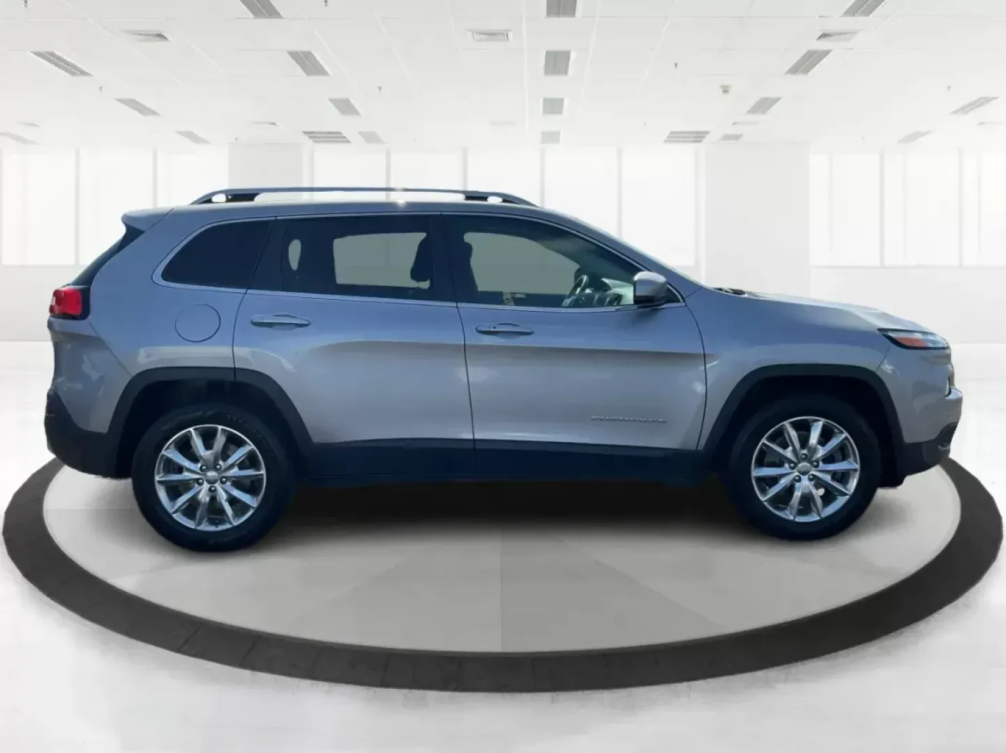 2017 Jeep Cherokee Limited 4x4 (1C4PJMDB5HW) with an Other engine, located at 8750 N County Rd 25A, Piqua, OH, 45356, (937) 908-9800, 40.164391, -84.232513 - **Adventure Awaits with the 2017 Jeep Cherokee Limited 4x4: Your Perfect Family Crossover!**<br /> <br /> Discover the ultimate blend of style, comfort, and performance with the 2017 Jeep Cherokee Limited 4x4, available now at Advantage Car and Credit in Fairborn, OH. This vehicle is designed for th - Photo#1