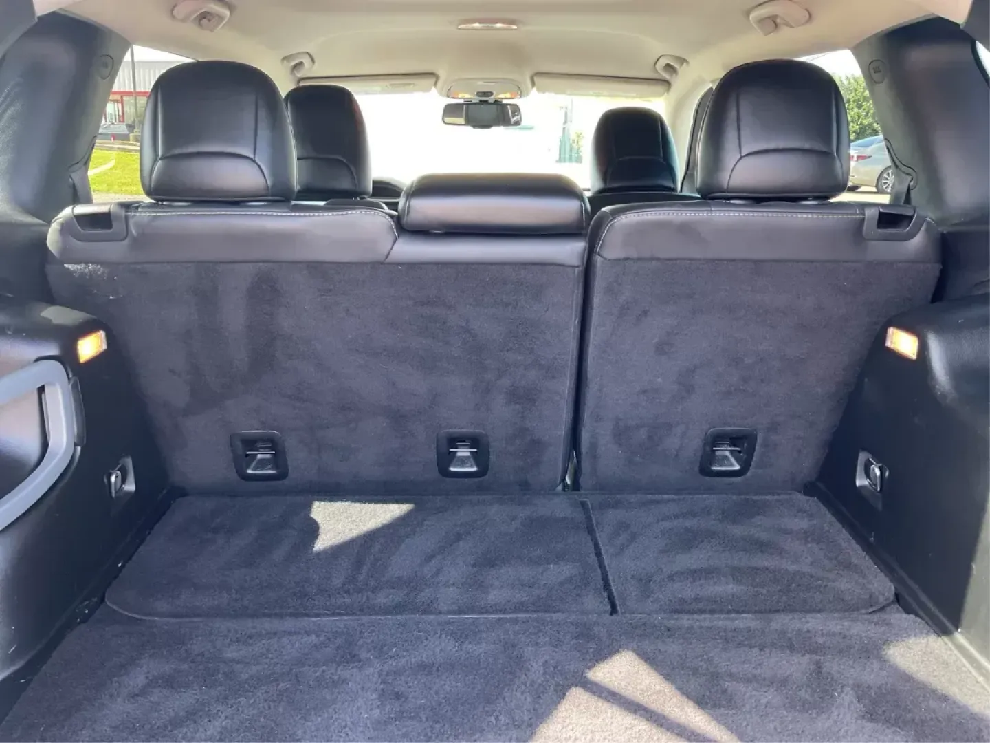 2017 Jeep Cherokee Limited 4x4 (1C4PJMDB5HW) with an Other engine, located at 8750 N County Rd 25A, Piqua, OH, 45356, (937) 908-9800, 40.164391, -84.232513 - **Adventure Awaits with the 2017 Jeep Cherokee Limited 4x4: Your Perfect Family Crossover!**<br /> <br /> Discover the ultimate blend of style, comfort, and performance with the 2017 Jeep Cherokee Limited 4x4, available now at Advantage Car and Credit in Fairborn, OH. This vehicle is designed for th - Photo#11