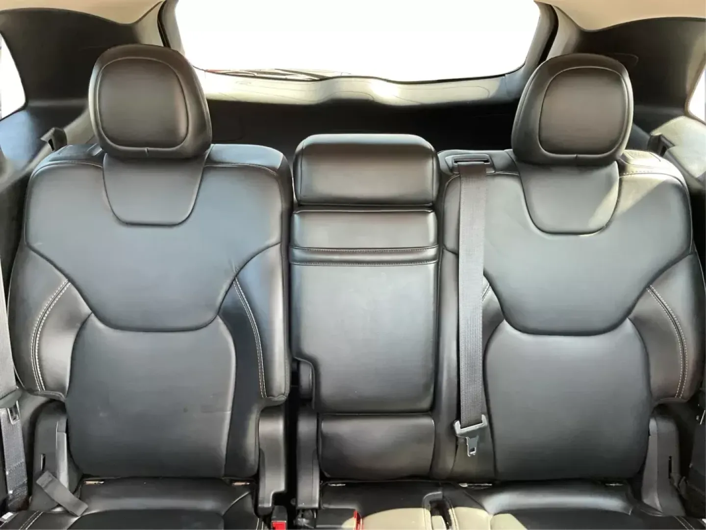 2017 Jeep Cherokee Limited 4x4 (1C4PJMDB5HW) with an Other engine, located at 8750 N County Rd 25A, Piqua, OH, 45356, (937) 908-9800, 40.164391, -84.232513 - **Adventure Awaits with the 2017 Jeep Cherokee Limited 4x4: Your Perfect Family Crossover!**<br /> <br /> Discover the ultimate blend of style, comfort, and performance with the 2017 Jeep Cherokee Limited 4x4, available now at Advantage Car and Credit in Fairborn, OH. This vehicle is designed for th - Photo#13