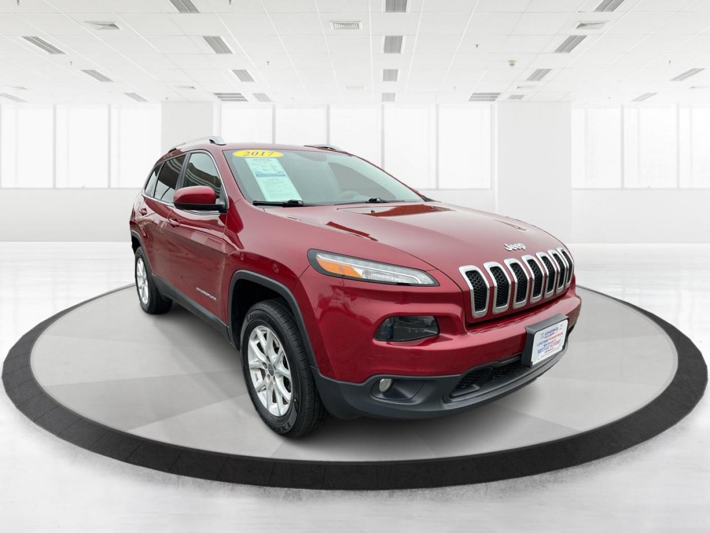 2017 Jeep Cherokee Latitude 4x4 (1C4PJMCB8HW) with an Pentastar 3.2L V-6 DOHC engine, located at 1099 N County Rd 25A, Troy, OH, 45373, (937) 908-9800, 40.057079, -84.212883 - 2017 Jeep Cherokee Latitude 4x4 - Photo#0