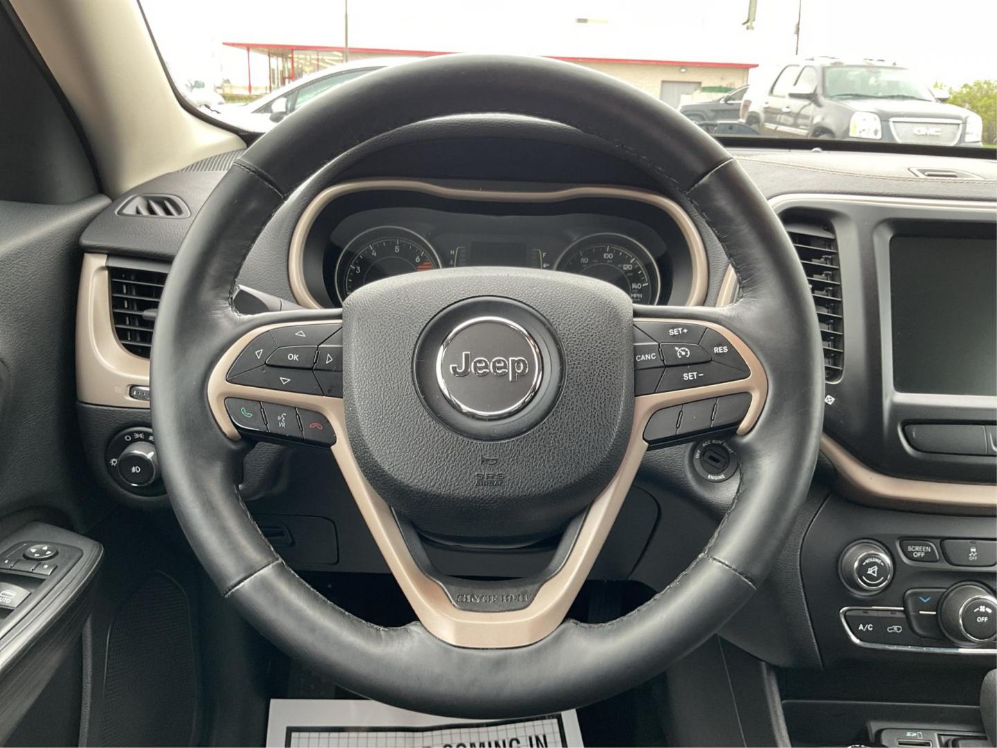 2017 Jeep Cherokee Latitude 4x4 (1C4PJMCB8HW) with an Pentastar 3.2L V-6 DOHC engine, located at 1099 N County Rd 25A, Troy, OH, 45373, (937) 908-9800, 40.057079, -84.212883 - 2017 Jeep Cherokee Latitude 4x4 - Photo#15