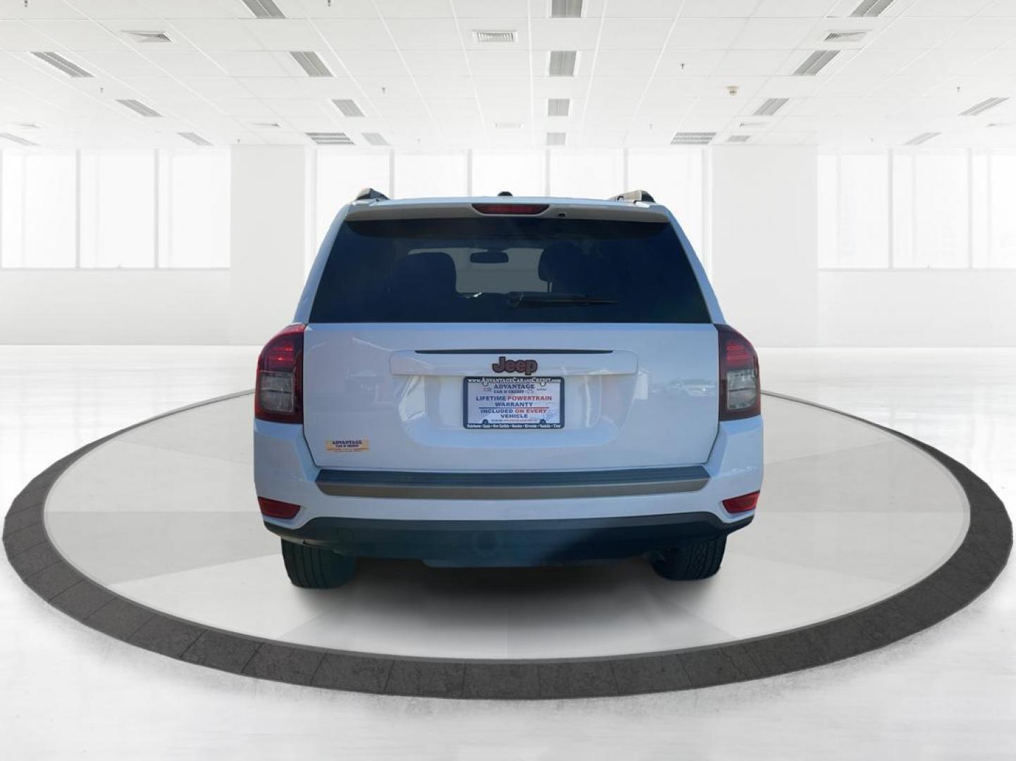 2017 White Knuckle Clear Coat Jeep Compass Sport FWD (1C4NJCBB4HD) with an 2.4L L4 DOHC 16V engine, located at 8750 N County Rd 25A, Piqua, OH, 45356, (937) 908-9800, 40.164391, -84.232513 - 2017 Jeep Compass Sport FWD - Photo#3