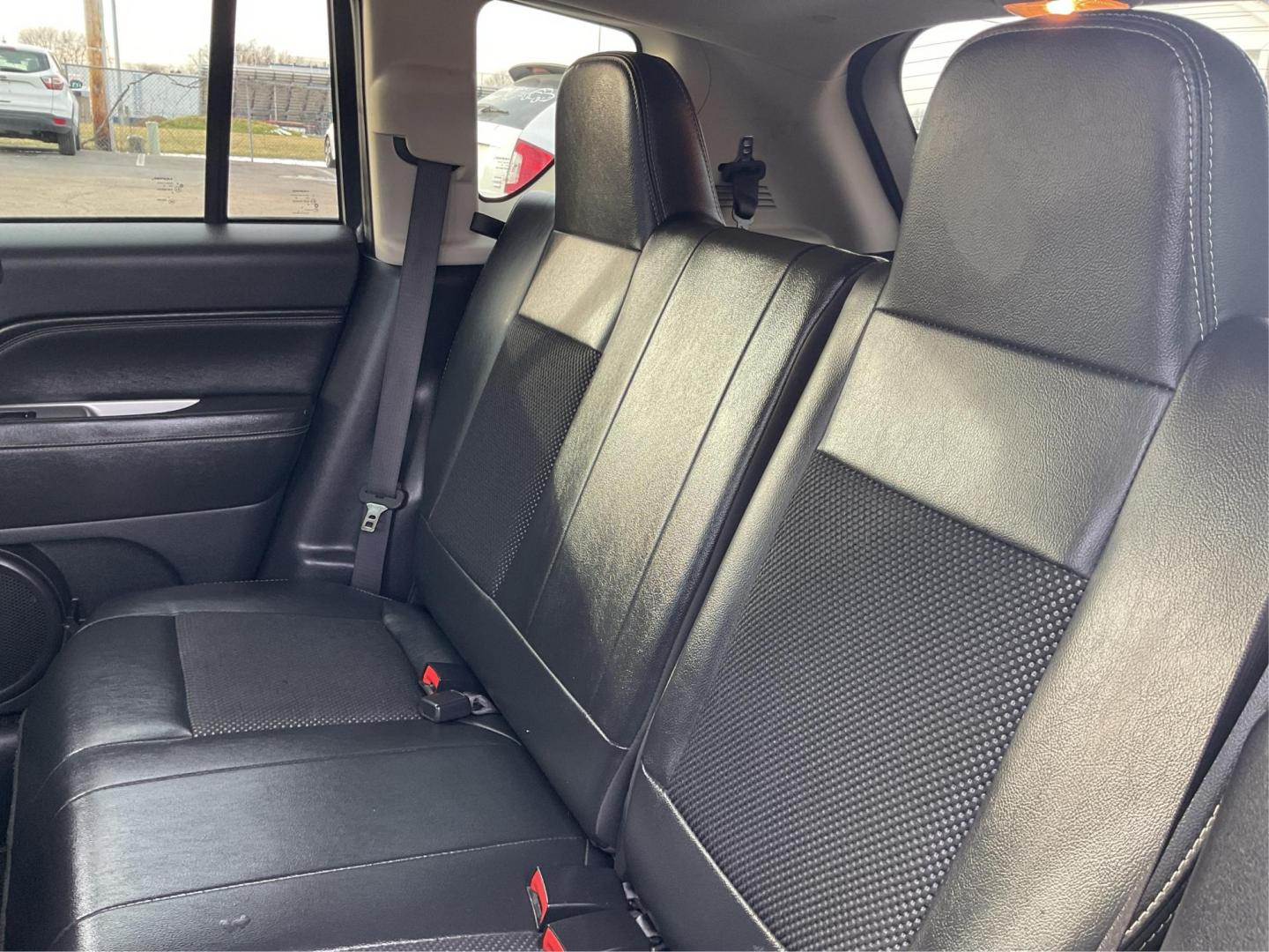 2017 Jeep Compass Latitude 4x4 (1C4NJDEB9HD) with an 2.4L I-4 DOHC engine, located at 4508 South Dixie Dr, Moraine, OH, 45439, (937) 908-9800, 39.689976, -84.218452 - 2017 Jeep Compass Latitude 4x4 - Photo#9