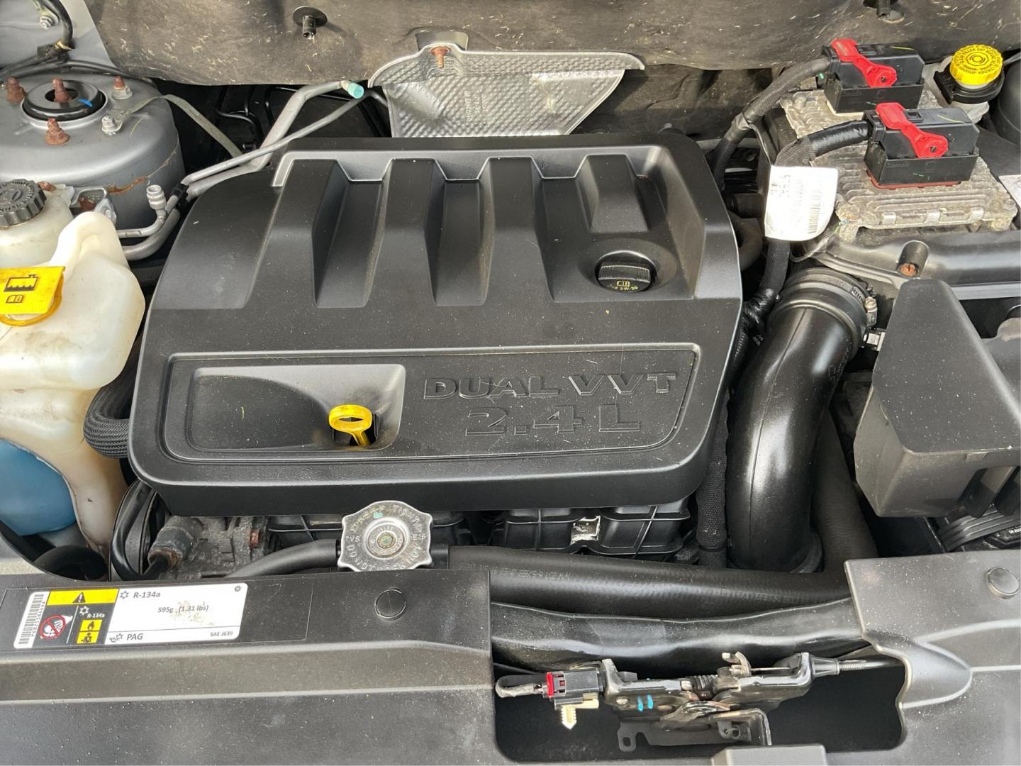 2017 Jeep Compass Latitude 4x4 (1C4NJDEB9HD) with an 2.4L I-4 DOHC engine, located at 4508 South Dixie Dr, Moraine, OH, 45439, (937) 908-9800, 39.689976, -84.218452 - 2017 Jeep Compass Latitude 4x4 - Photo#10