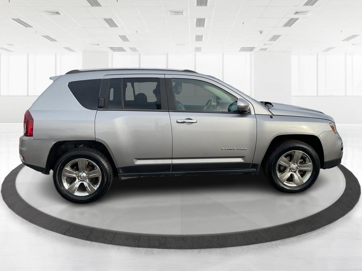 2017 Jeep Compass Latitude 4x4 (1C4NJDEB9HD) with an 2.4L I-4 DOHC engine, located at 4508 South Dixie Dr, Moraine, OH, 45439, (937) 908-9800, 39.689976, -84.218452 - 2017 Jeep Compass Latitude 4x4 - Photo#1