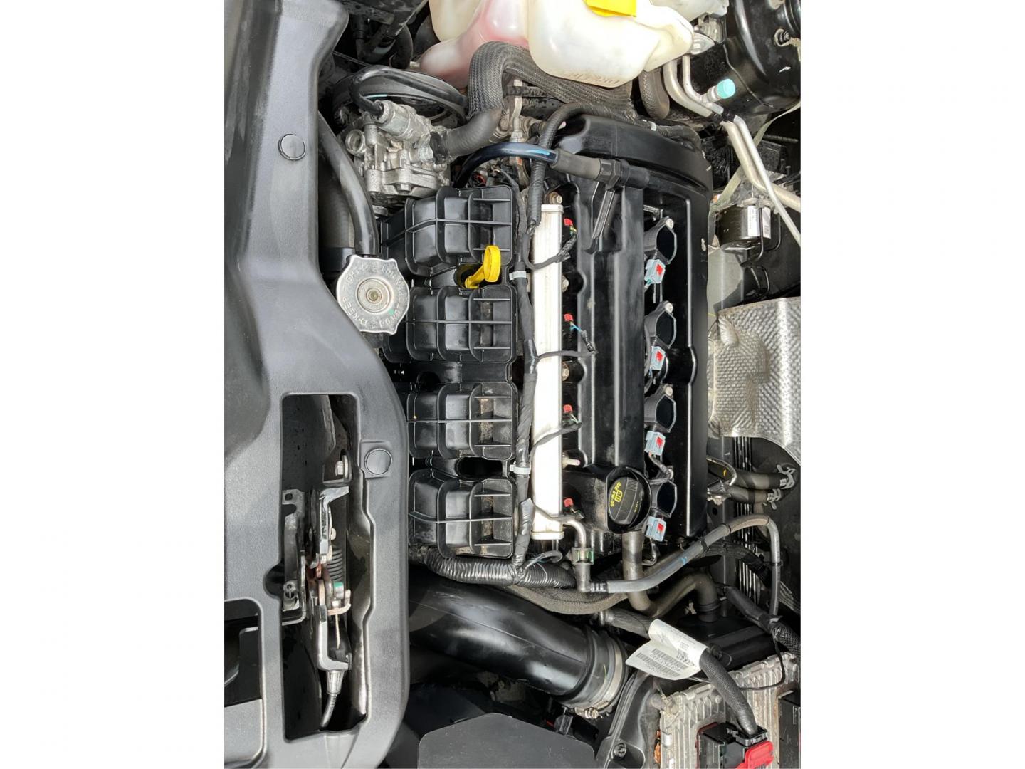 2017 Jeep Patriot Sport FWD (1C4NJPBAXHD) with an 2.4L I-4 DOHC engine, located at 4508 South Dixie Dr, Moraine, OH, 45439, (937) 908-9800, 39.689976, -84.218452 - 2017 Jeep Patriot Sport FWD - Photo#10