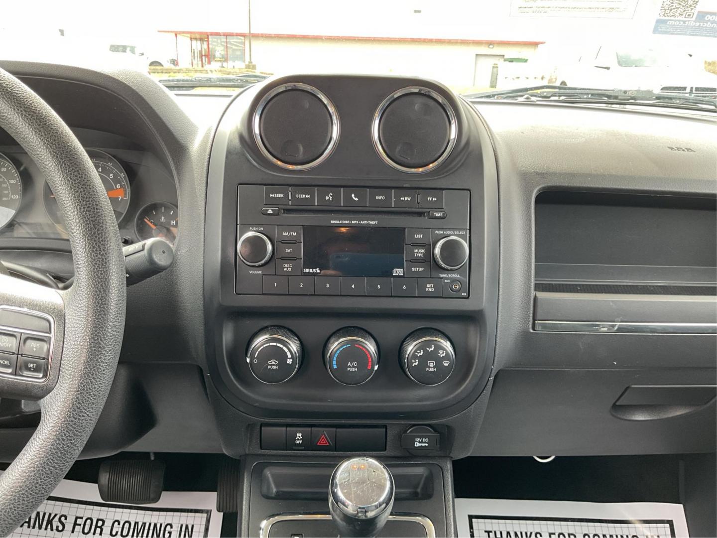 2017 Jeep Patriot Sport FWD (1C4NJPBAXHD) with an 2.4L I-4 DOHC engine, located at 4508 South Dixie Dr, Moraine, OH, 45439, (937) 908-9800, 39.689976, -84.218452 - 2017 Jeep Patriot Sport FWD - Photo#12