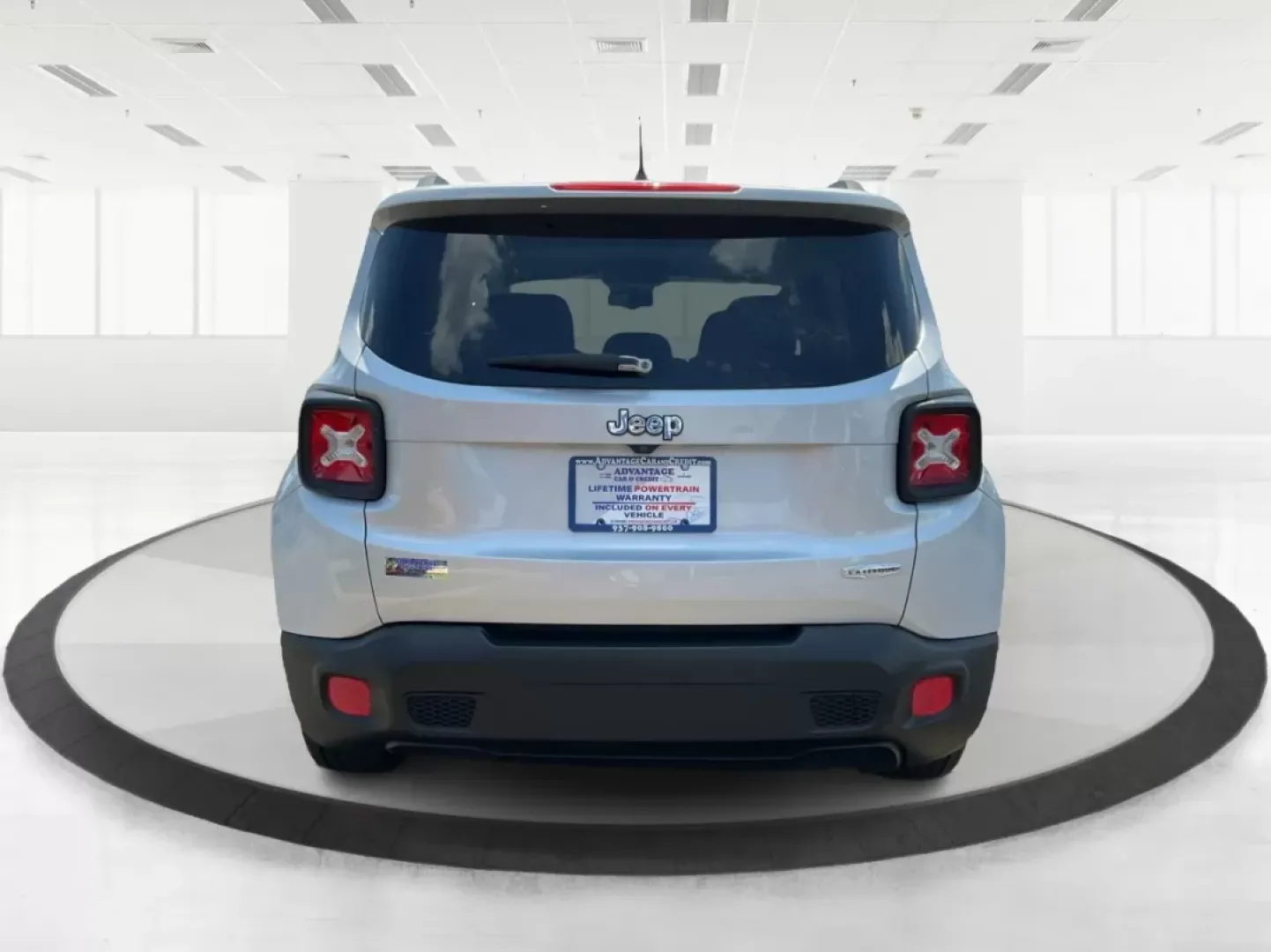 2017 Jeep Renegade Latitude FWD (ZACCJABB4HP) with an Other engine, located at 8750 N County Rd 25A, Piqua, OH, 45356, (937) 908-9800, 40.164391, -84.232513 - **Unleash Your Adventurous Spirit with the 2017 Jeep Renegade Latitude FWD Your Ideal Crossover for Every Journey!**<br /> <br /> Are you searching for a vehicle that seamlessly blends adventure with everyday practicality? Look no further than the 2017 Jeep Renegade Latitude FWD, now available at A - Photo#3