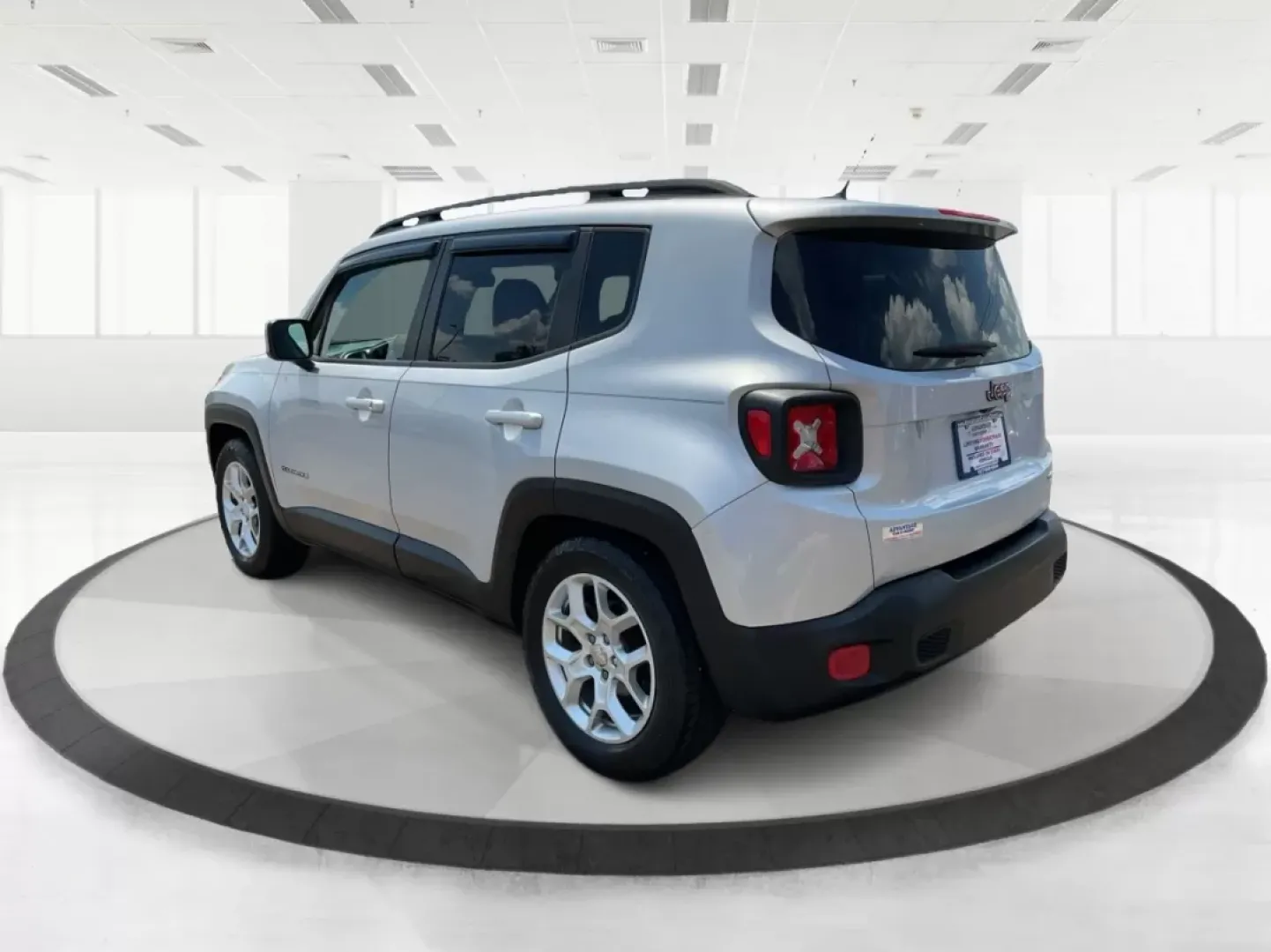 2017 Jeep Renegade Latitude FWD (ZACCJABB4HP) with an Other engine, located at 8750 N County Rd 25A, Piqua, OH, 45356, (937) 908-9800, 40.164391, -84.232513 - **Unleash Your Adventurous Spirit with the 2017 Jeep Renegade Latitude FWD Your Ideal Crossover for Every Journey!**<br /> <br /> Are you searching for a vehicle that seamlessly blends adventure with everyday practicality? Look no further than the 2017 Jeep Renegade Latitude FWD, now available at A - Photo#4