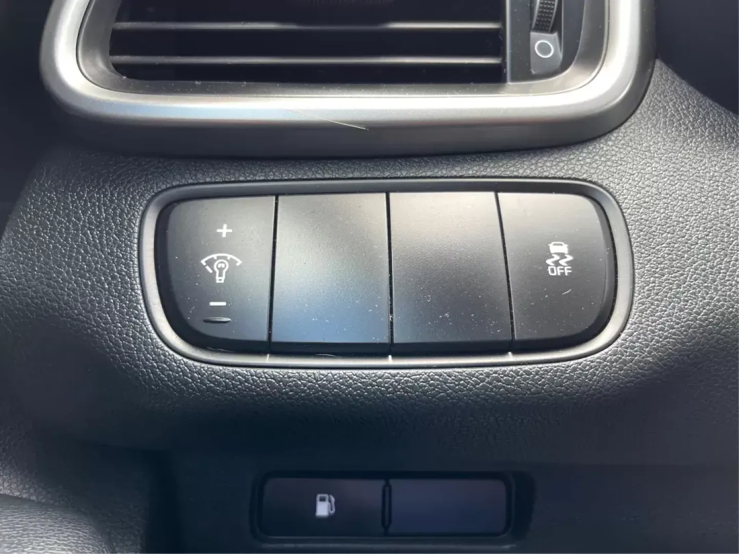 2017 Kia Sorento LX AWD (5XYPGDA32HG) with an 2.4L L4 DOHC 16V engine, 6-Speed Automatic transmission, located at 1951 S Dayton Lakeview Rd., New Carlisle, OH, 45344, (937) 908-9800, 39.890999, -84.050255 - 2017 Kia Sorento LX AWD - Photo#17