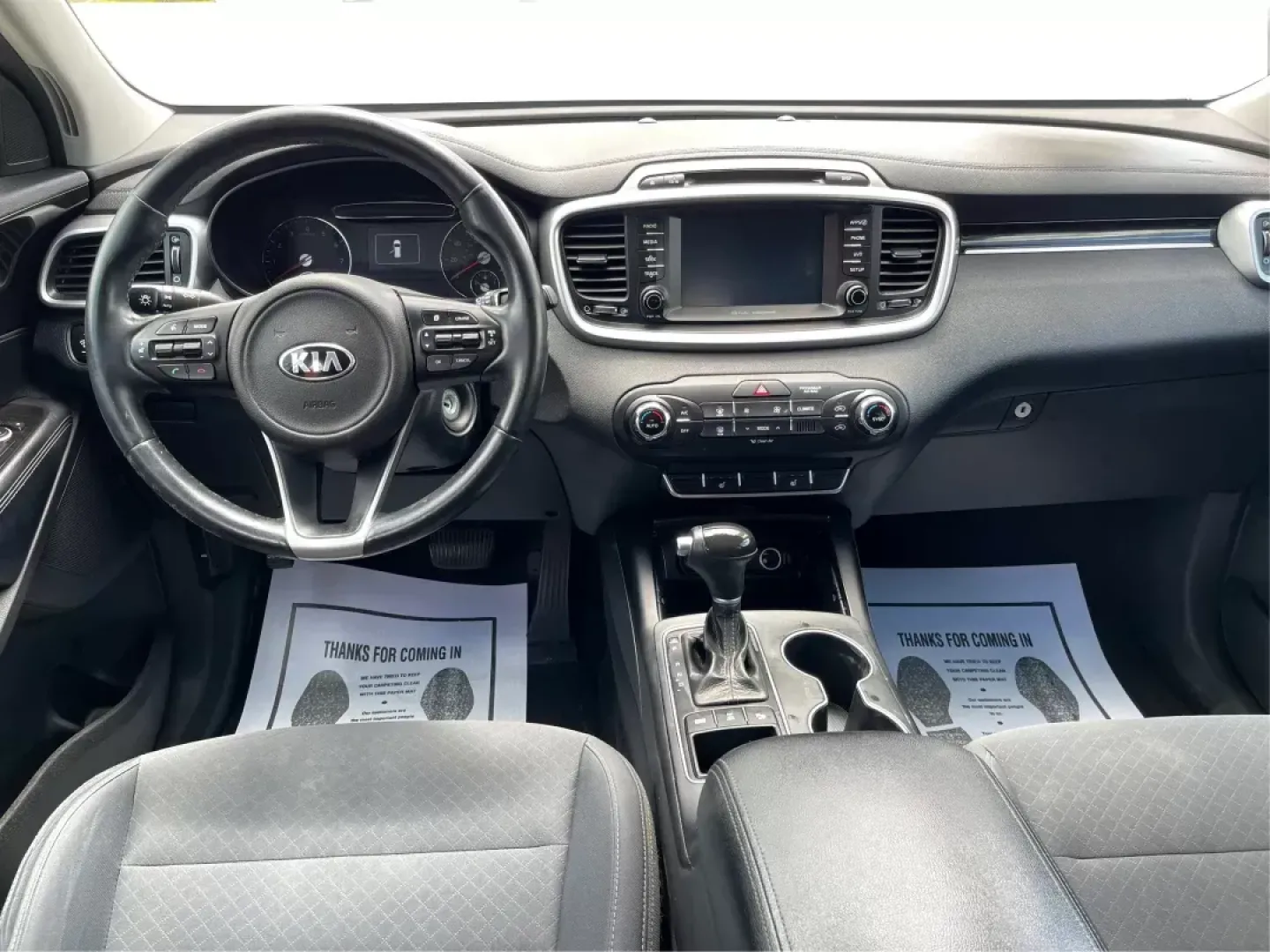 2017 Kia Sorento LX AWD (5XYPGDA32HG) with an 2.4L L4 DOHC 16V engine, 6-Speed Automatic transmission, located at 1951 S Dayton Lakeview Rd., New Carlisle, OH, 45344, (937) 908-9800, 39.890999, -84.050255 - 2017 Kia Sorento LX AWD - Photo#21