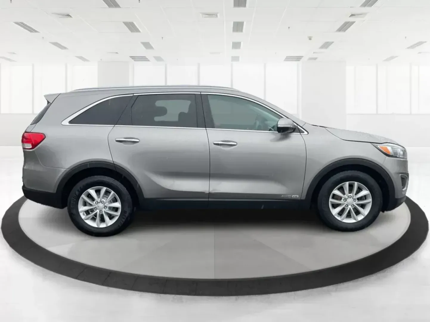 2017 Kia Sorento 3.3L LX (5XYPGDA52HG) with an Lambda II 3.3L V-6 gasoline direct injection engine, located at 4508 South Dixie Dr, Moraine, OH, 45439, (937) 908-9800, 39.689976, -84.218452 - One Owner|Third Row - Photo#1