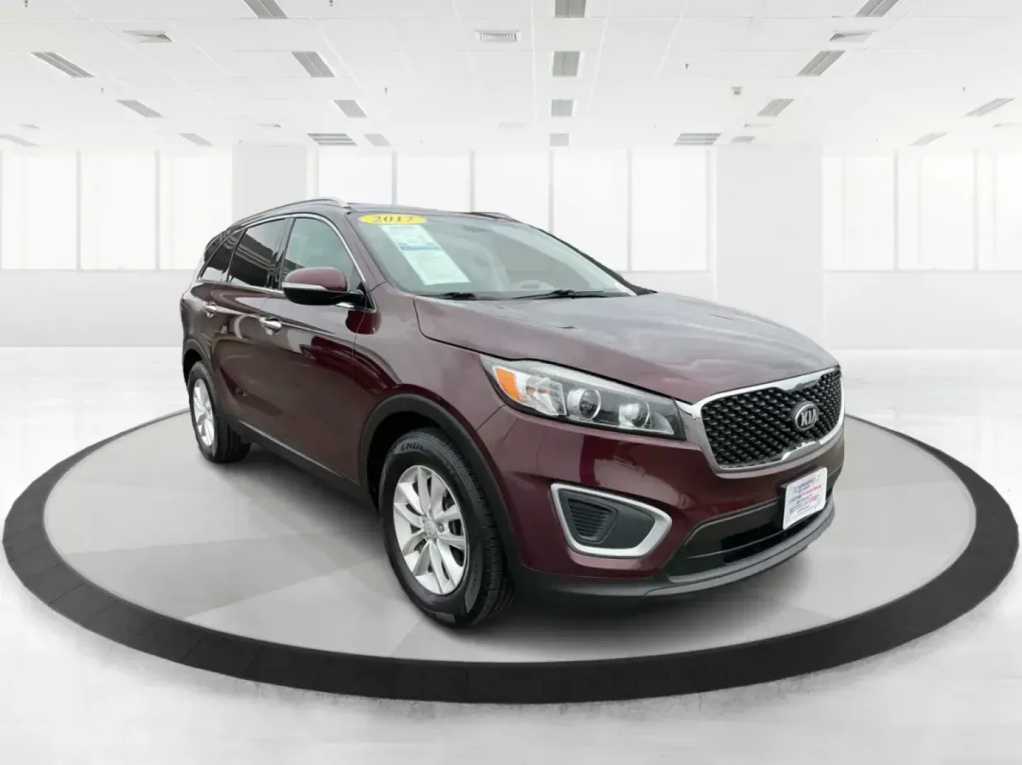 2017 Kia Sorento 3.3L LX (5XYPG4A53HG) with an Lambda II 3.3L V-6 gasoline direct injection engine, located at 880 E. National Road, Vandalia, OH, 45377, (937) 908-9800, 39.891918, -84.183594 - ### Discover the Versatile 2017 Kia Sorento at Advantage Car and Credit: Your Go-To BHPH Dealership in Fairborn, OH!<br /> <br /> Are you searching for a family-friendly SUV that can accommodate all your adventures? Look no further! The 2017 Kia Sorento, available at Advantage Car and Credit in Fair - Photo#0