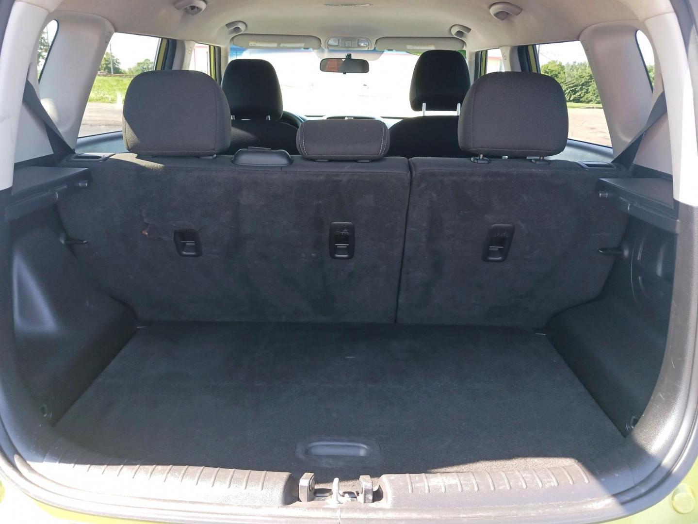 2017 Kia Soul + (KNDJP3A55H7) with an 2.0L L4 DOHC 16V engine, 6-Speed Automatic transmission, located at 1099 N County Rd 25A, Troy, OH, 45373, (937) 908-9800, 40.057079, -84.212883 - 2017 Kia Soul + - Photo#11