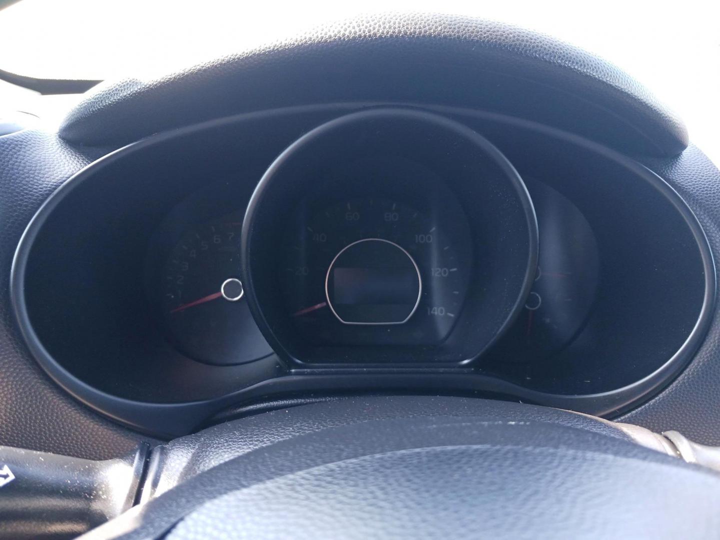 2017 Kia Soul + (KNDJP3A55H7) with an 2.0L L4 DOHC 16V engine, 6-Speed Automatic transmission, located at 1099 N County Rd 25A, Troy, OH, 45373, (937) 908-9800, 40.057079, -84.212883 - 2017 Kia Soul + - Photo#14